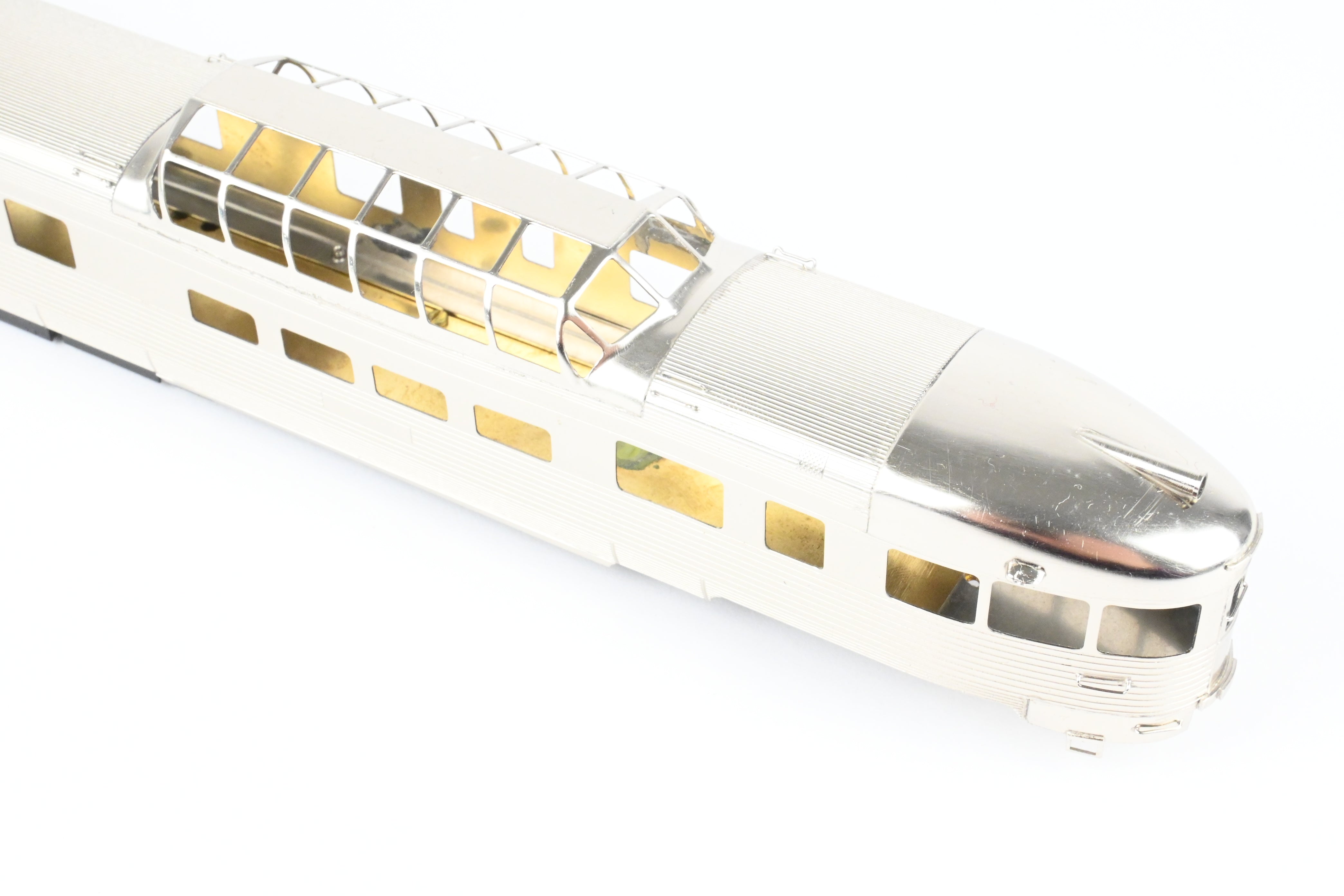 High - Quality HO Scale Brass Lambert Chesapeake and Ohio (C&O) Budd Dome Observation Model Train Car