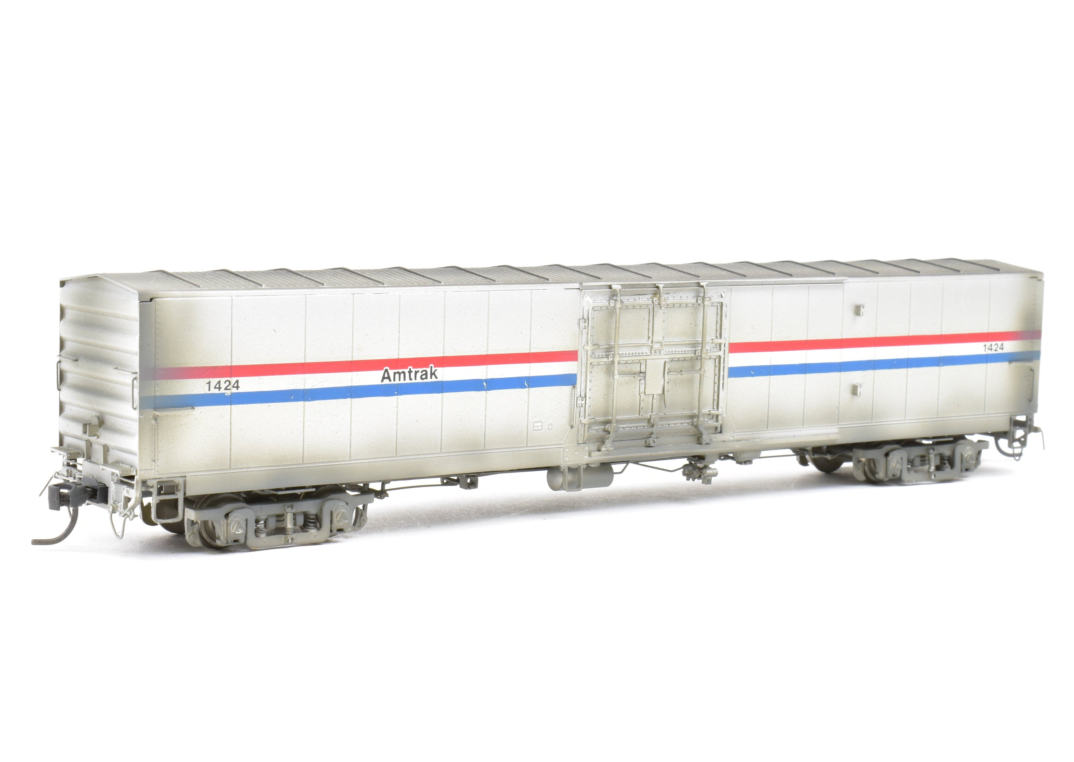 Custom Painted and Weathered HO Brass Metro Models Amtrak #1424 Merchandise Handling Car