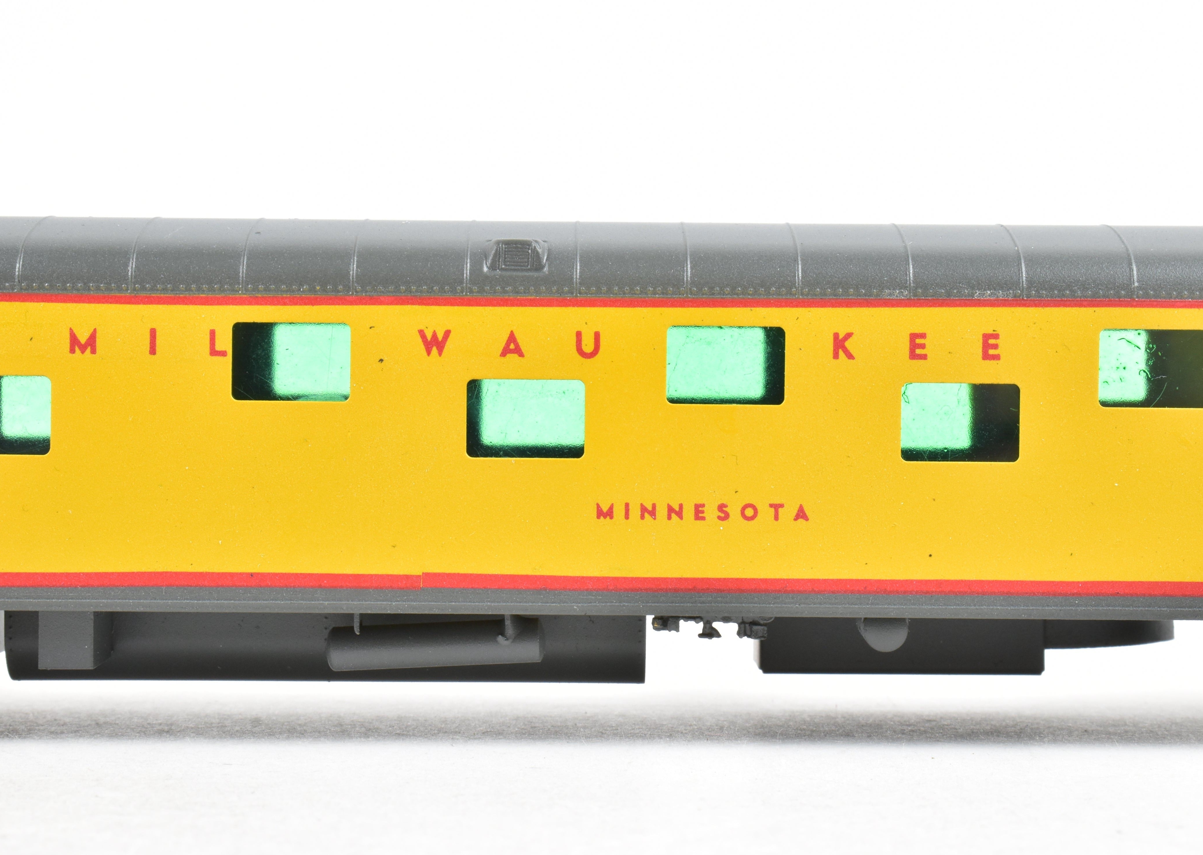 HO Custom Painted Brass Soho Milwaukee Road 16-Duplex-4DB Sleeper 'Minnesota'