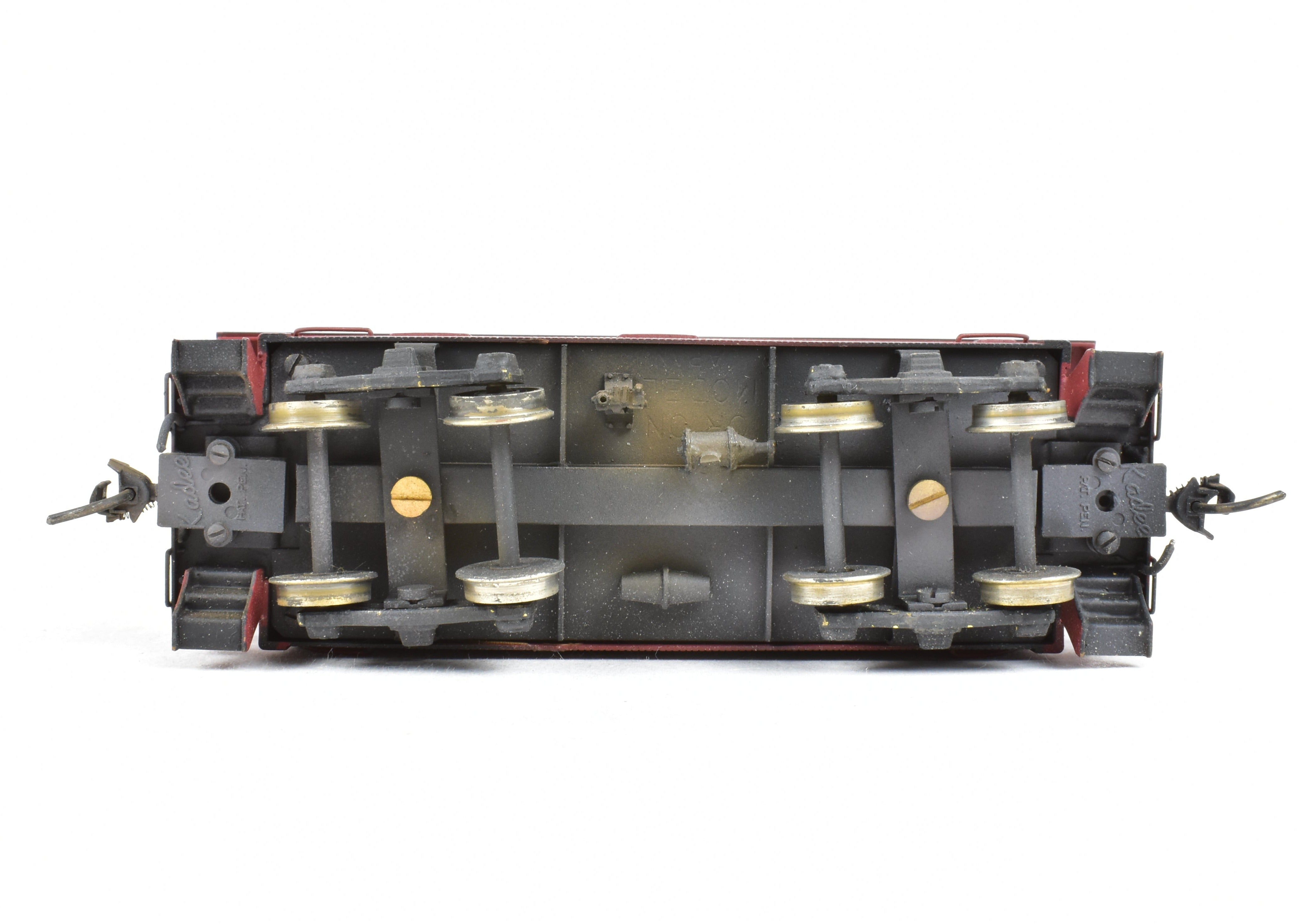 HO Scale Brass Model of NorthWest Short Line (NWSL) and Northern Pacific (NP) Wood Sided Caboose Custom Painted with Number 1611 for Model Train Enthusiasts