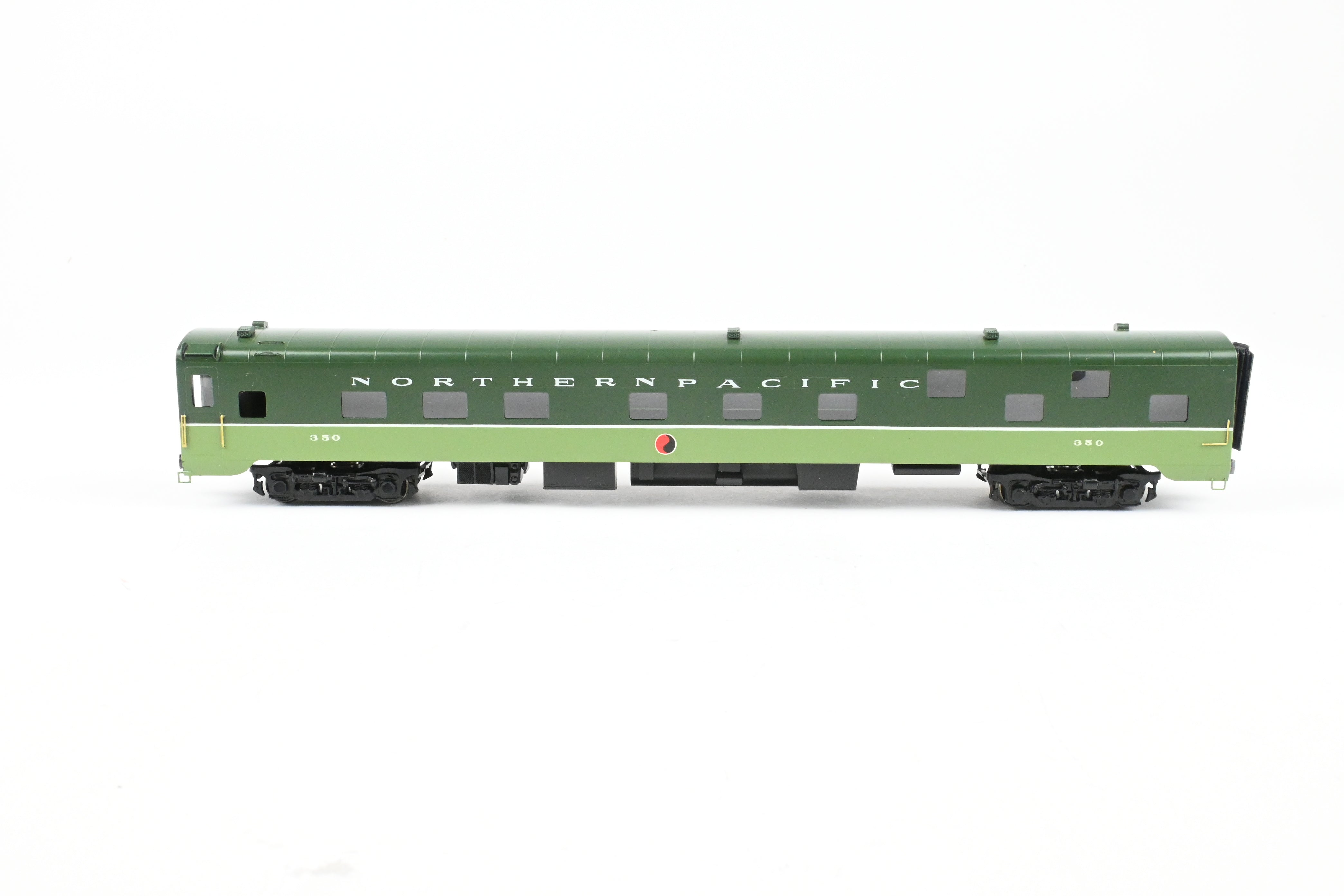 Custom Painted HO Brass Oriental Limited NP Northern Pacific Sleeper #350 with Skirts
