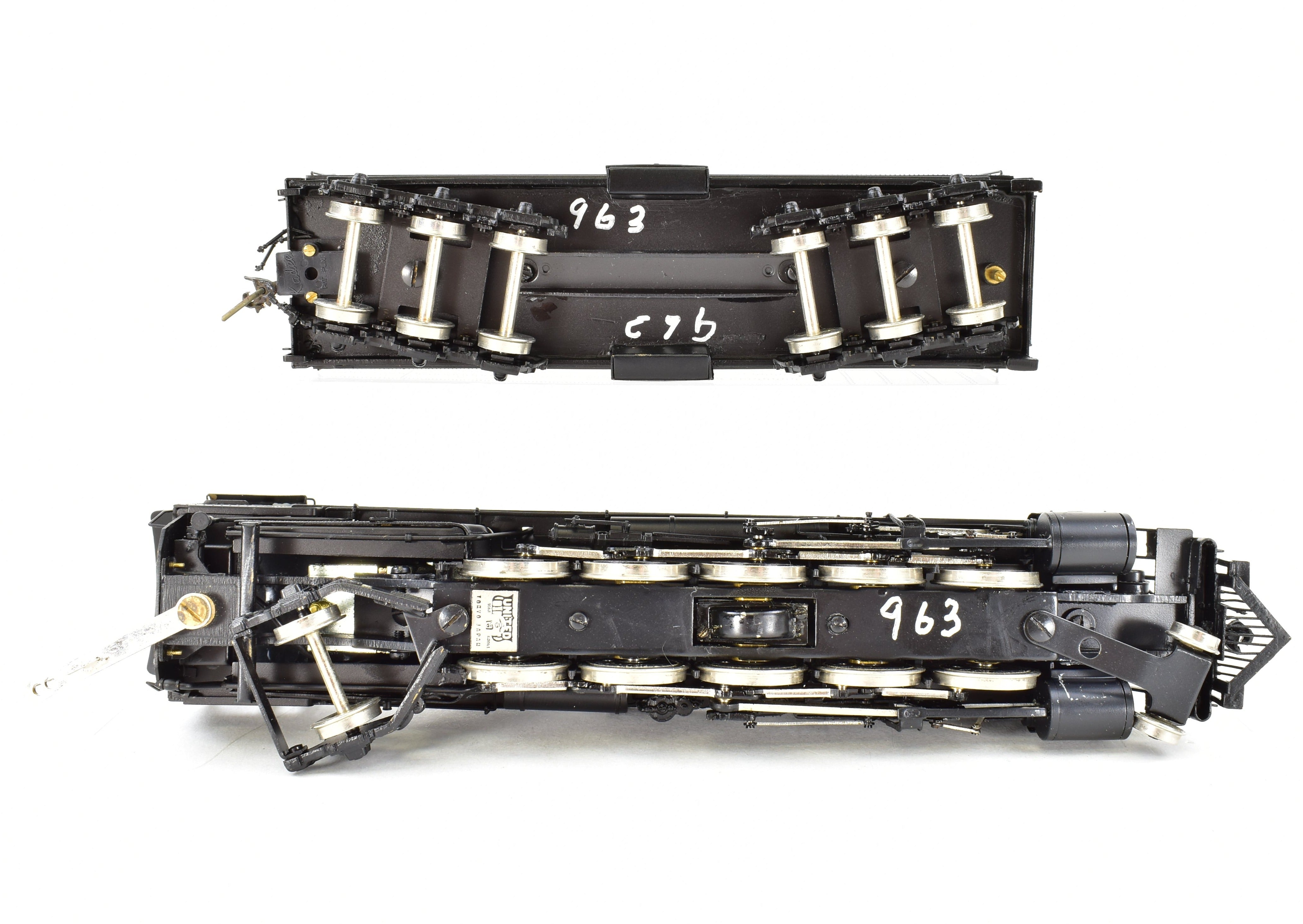 High - Quality HO Scale Brass Pacific Fast Mail Model Train - United ATSF - Santa Fe 2 - 10 - 2 3800 Class, Custom - Painted No. 3907