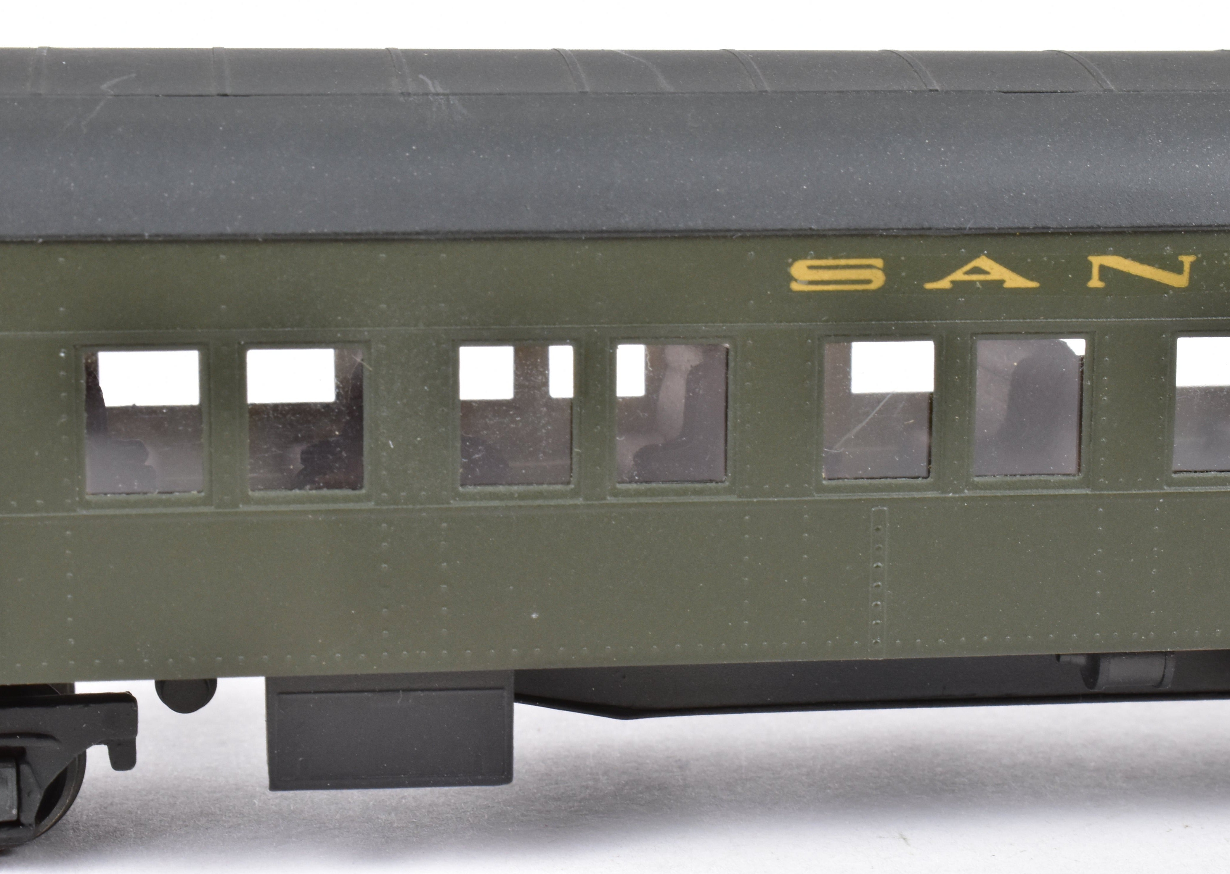 HO Scale Brass Lambert ATSF Santa Fe Heavyweight 12-Section Sleeper Model
