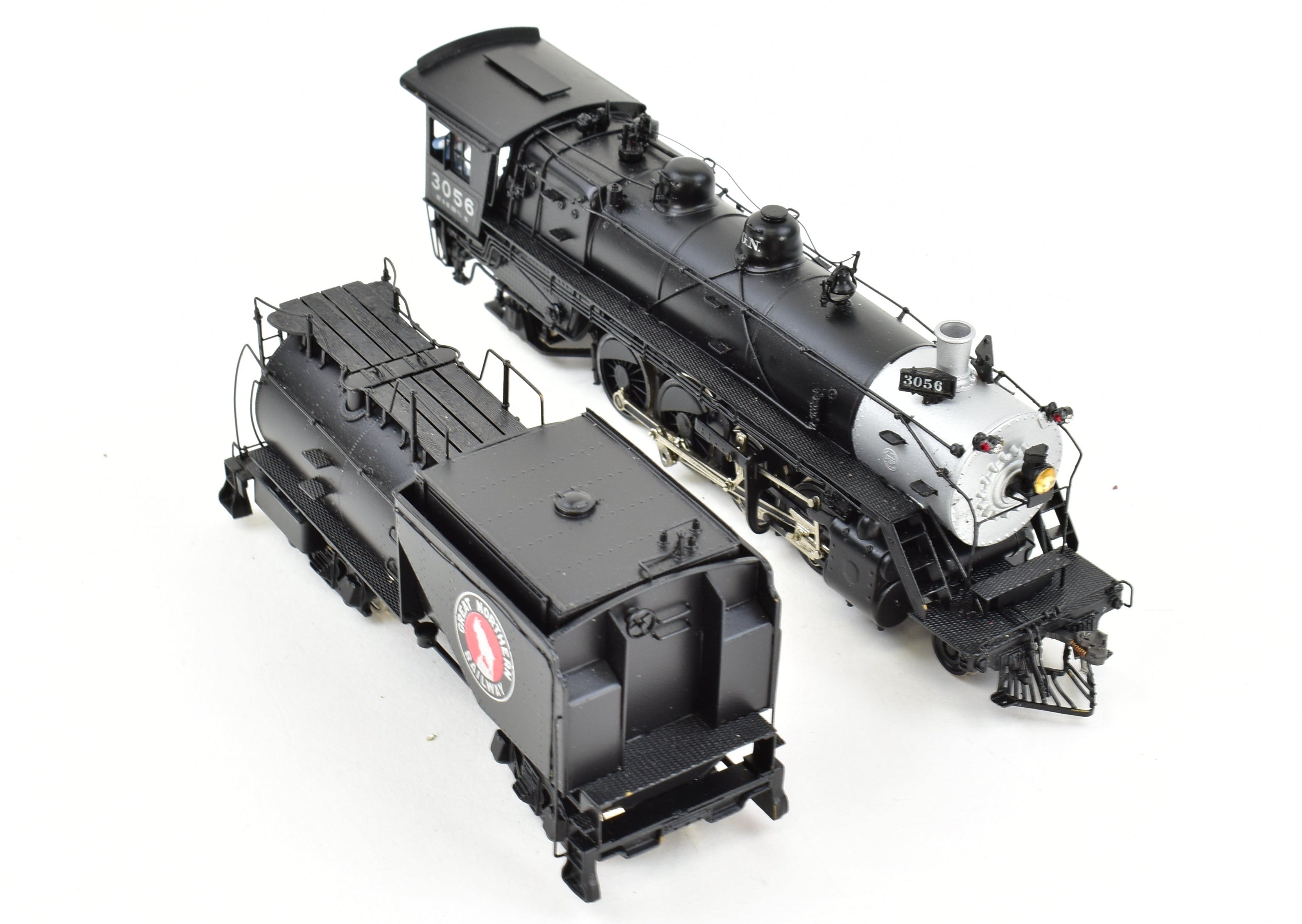 HO Scale Brass Great Northern 2-8-2 Class O-1 Pro-Painted Sunset Model