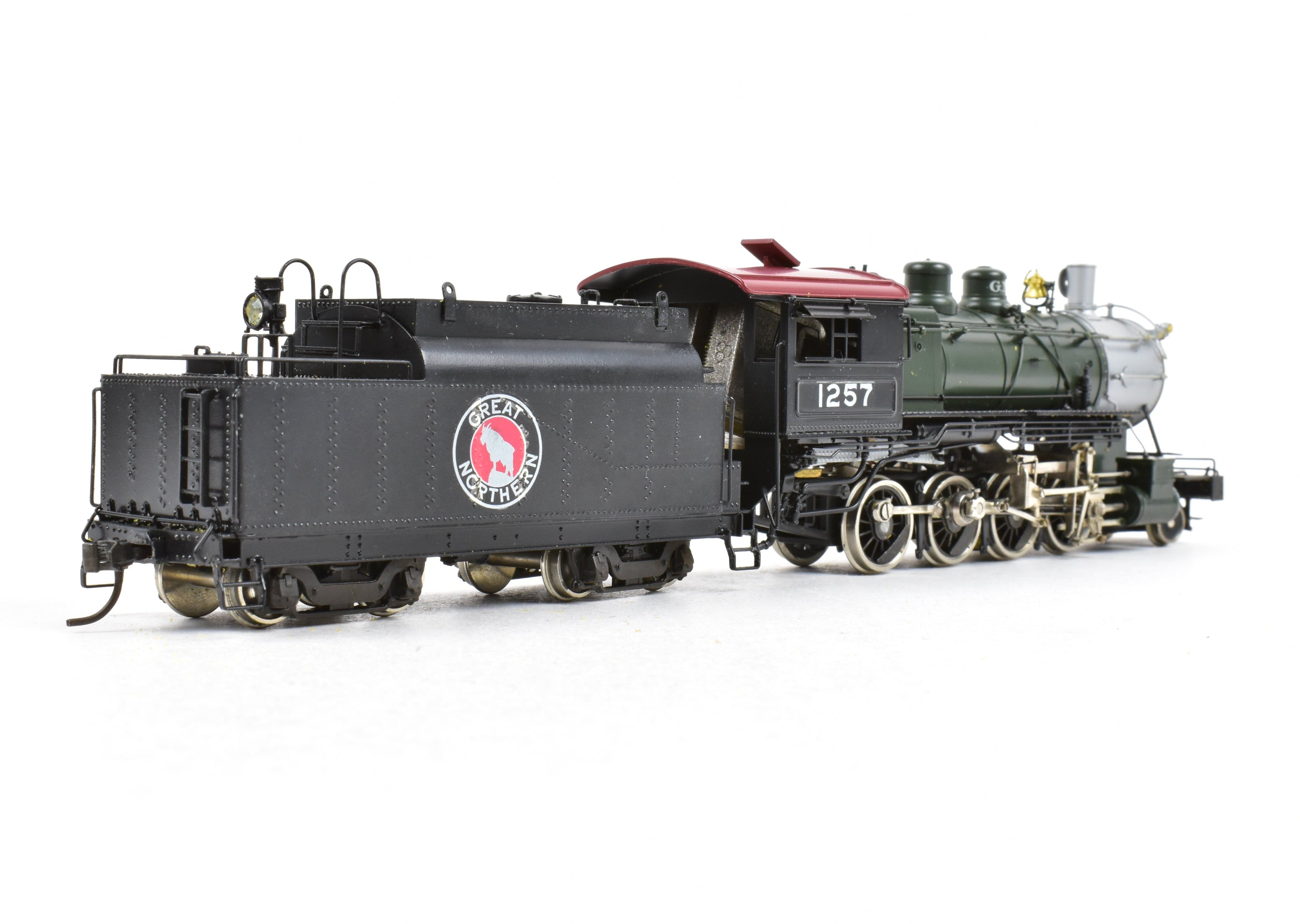 HO Scale Brass Model Train - PFM - Tenshodo GN Great Northern F8 Class 2-8-0 Factory Painted with Glacier Park Paint Scheme