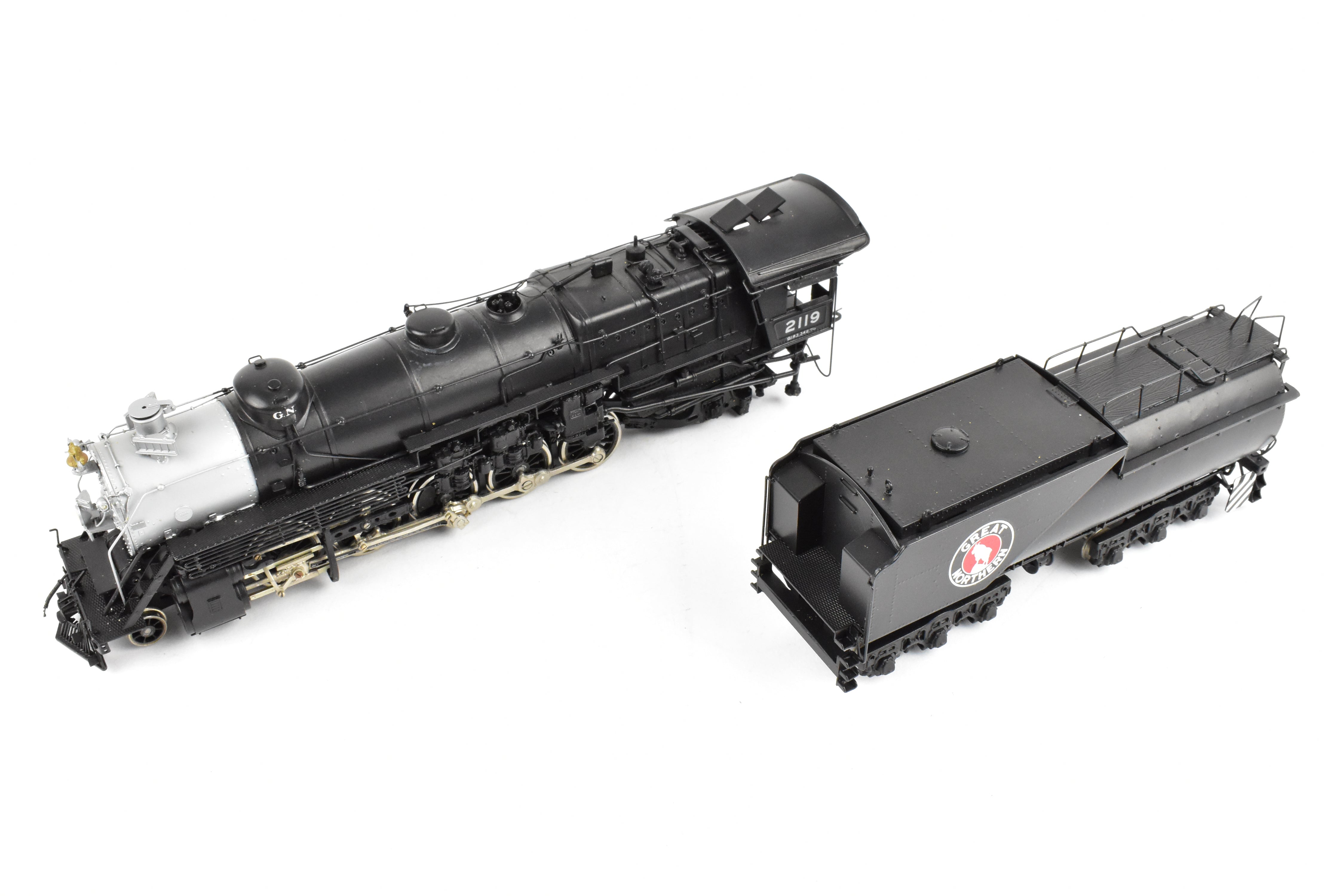 HO Scale Brass Model Train - PFM Tenshodo Great Northern 2-10-2 Class Q-1 Factory Painted Crown Model #2119