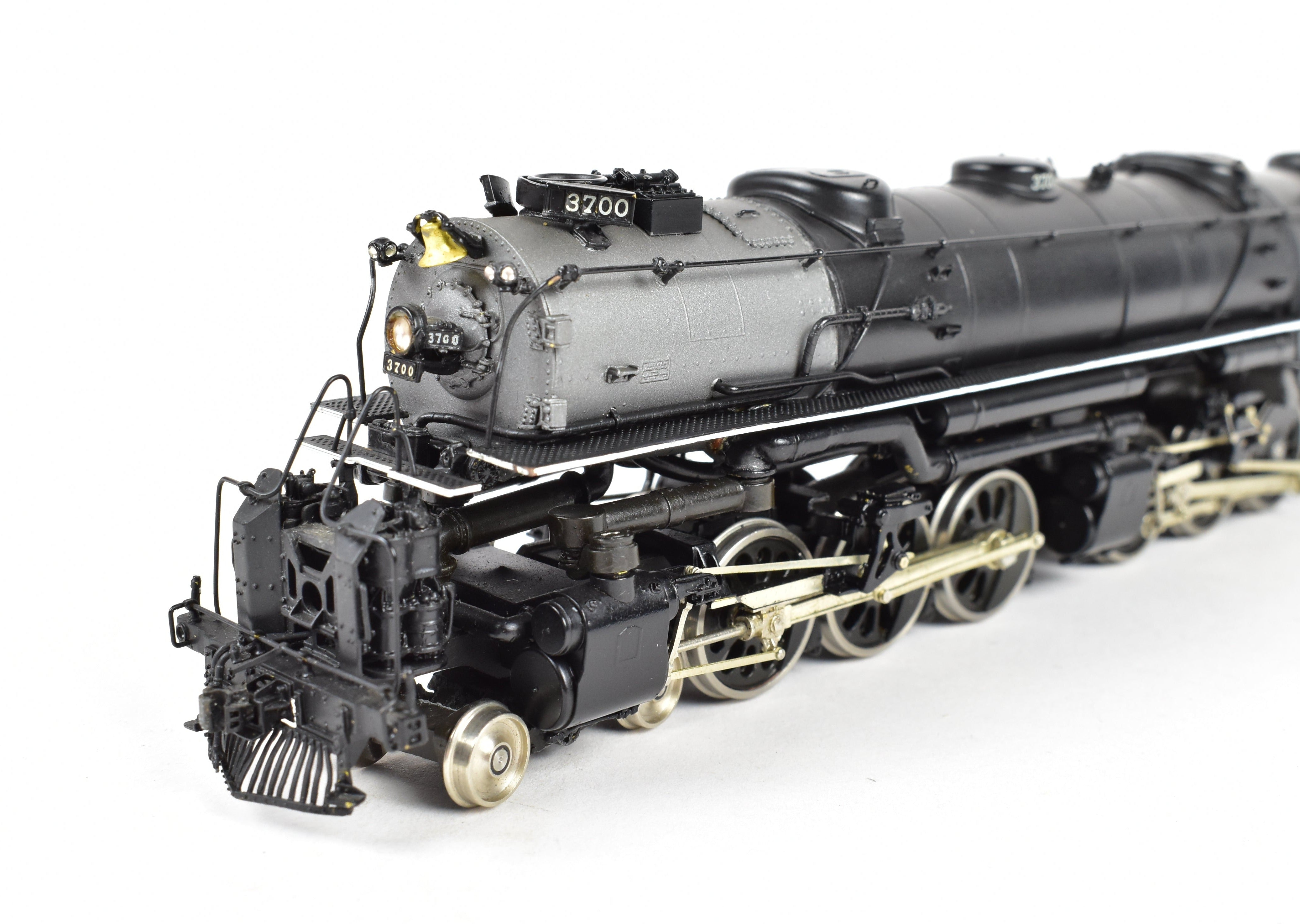 HO Brass Key Imports UP - 1984 Union Pacific 3700 Class 4-6-6-4 Challenger Coal Locomotive, C.S. No. 23 Factory Painted
