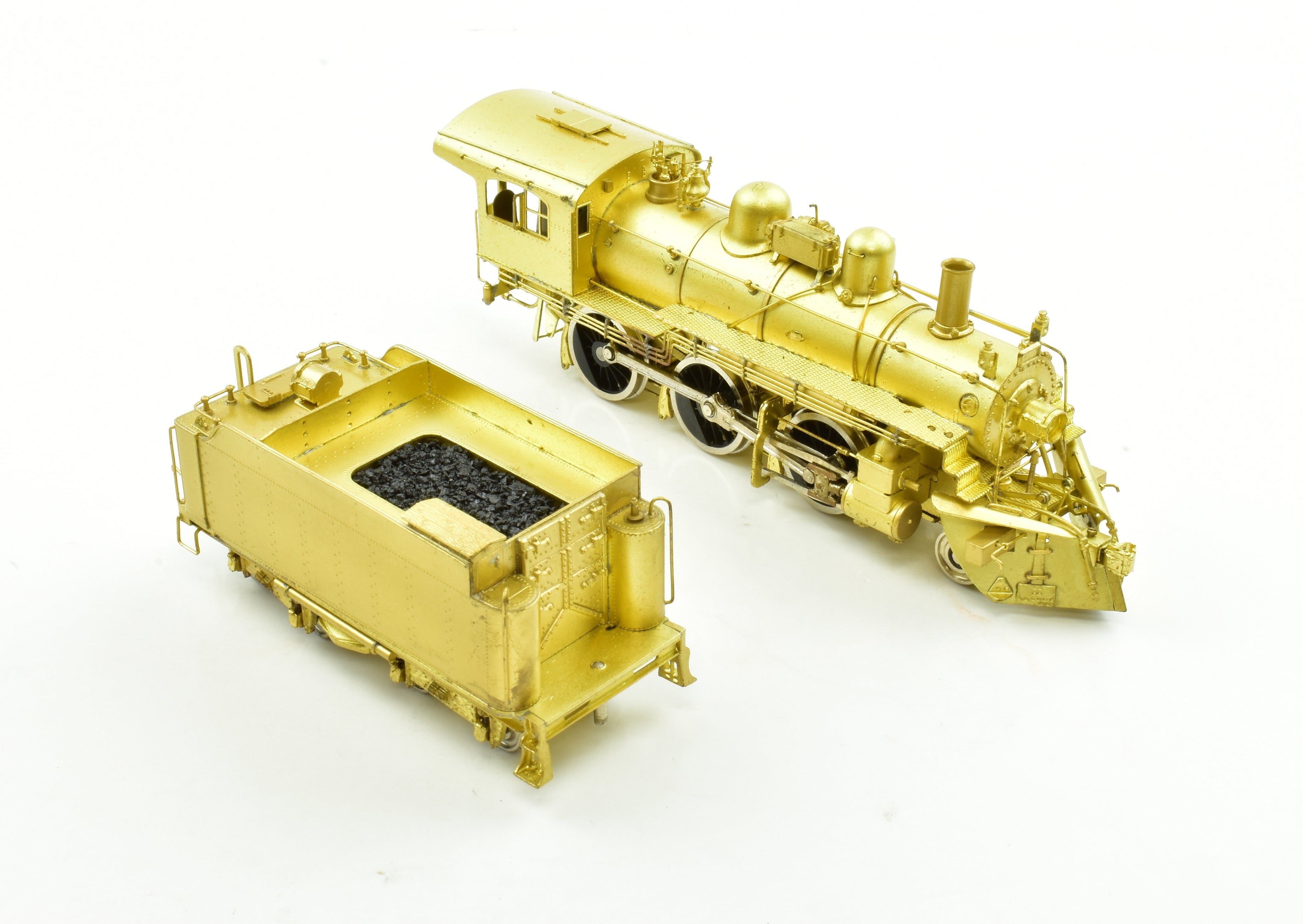 HO Brass Pacific Fast Mail Samhongsa B&M Boston & Maine B-15 2-6-0 with Snow Plow