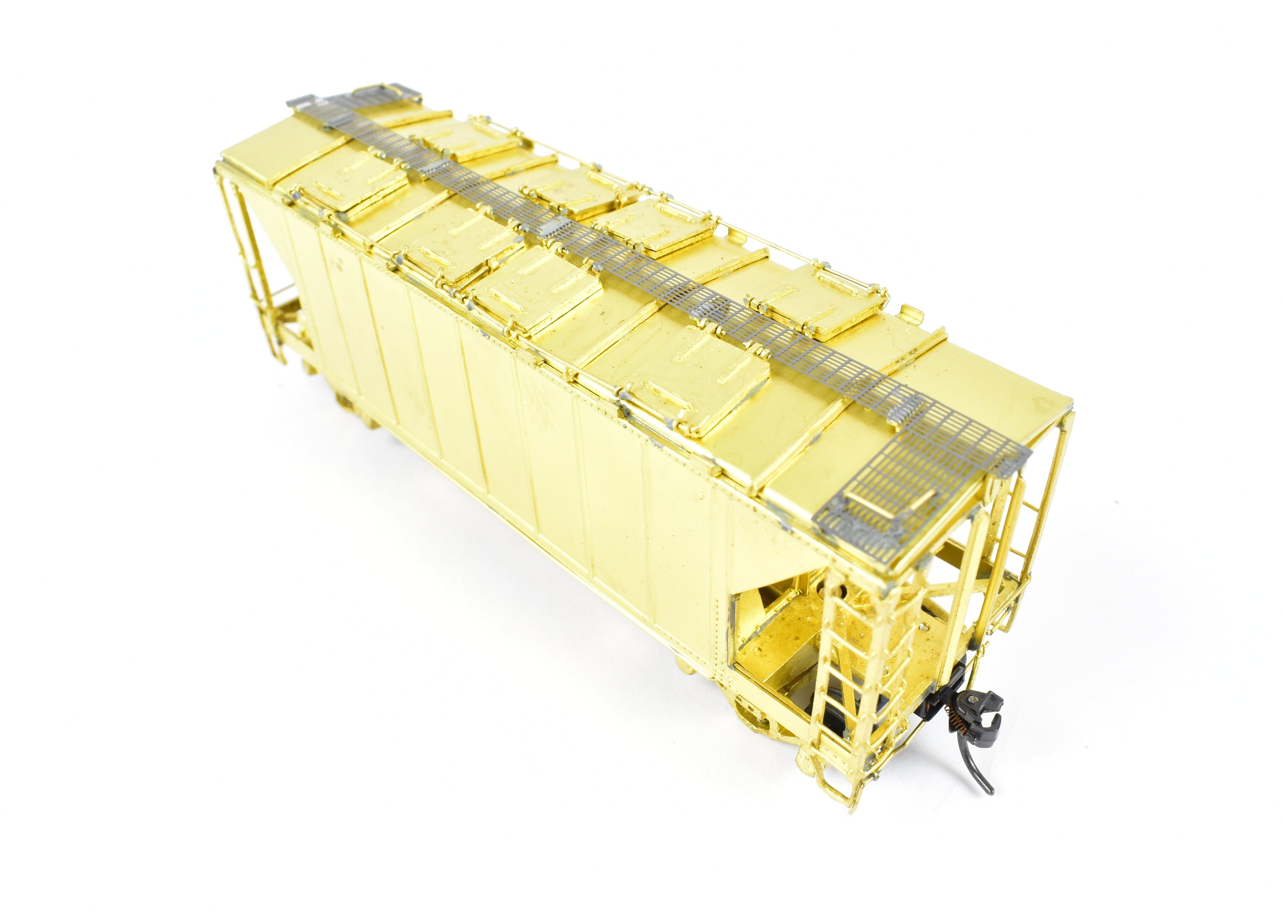 HO Scale Brass 34-Foot Covered Hopper with Closed Sides and Square Hatches from Pecos River Brass for Various Roads ACF
