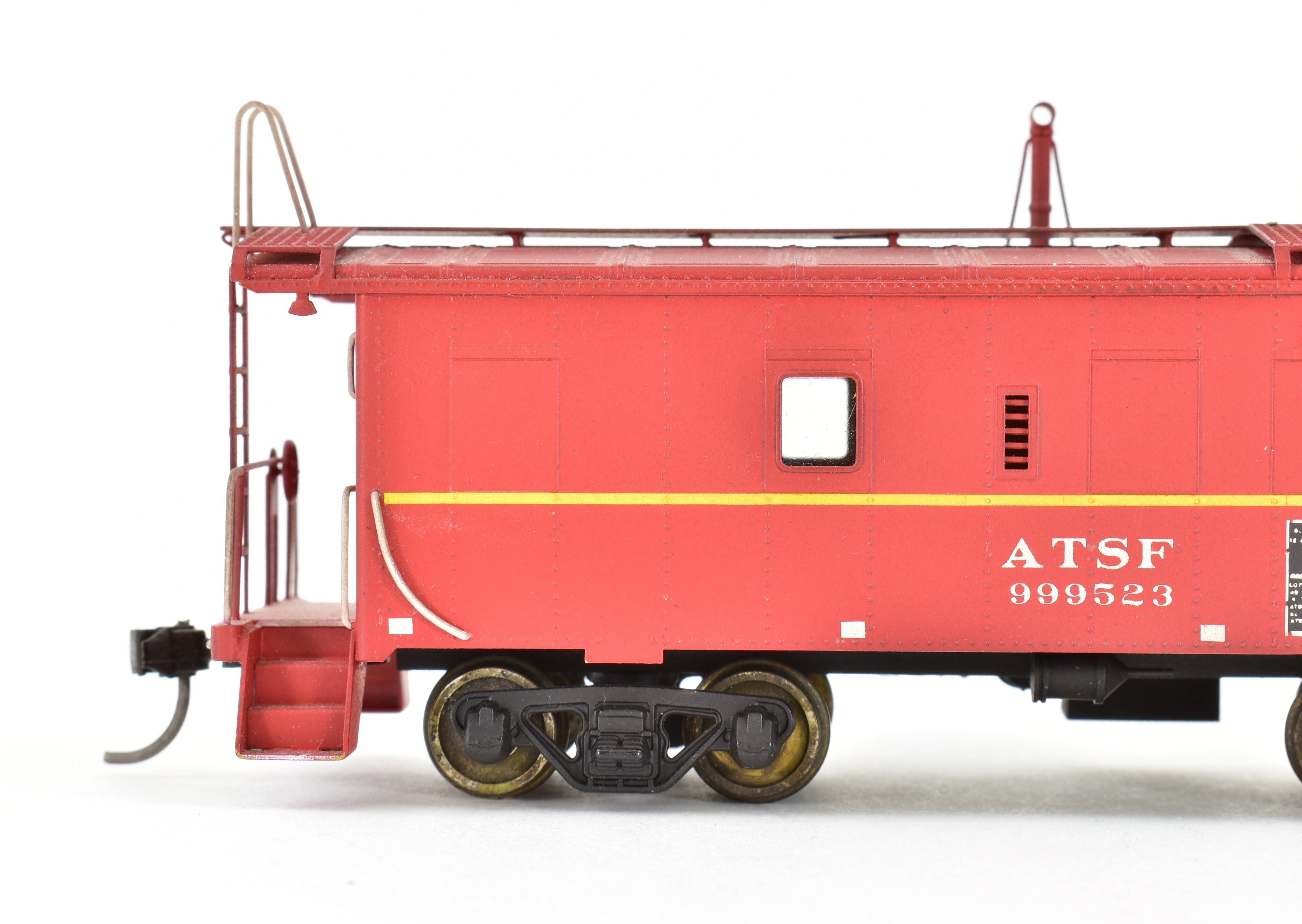 High - Quality HO Scale Brass Nickel - Plated (NPP) ATSF - Santa Fe CE - 2 Caboose Model with Custom Painted Finish