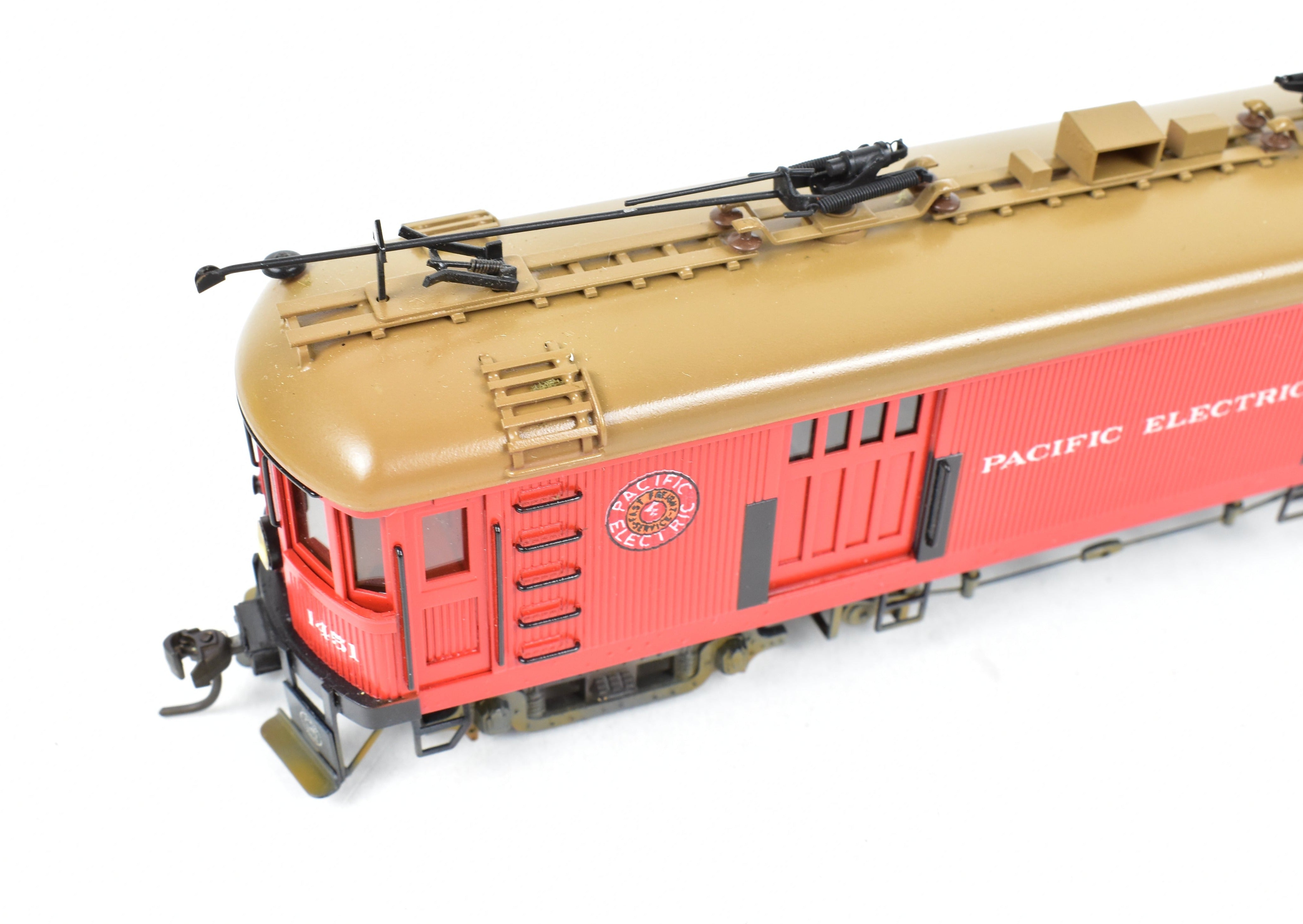High - Quality Professionally Painted and Finished HO Scale Brass Suydam Pacific Electric Wood Box Motor Model