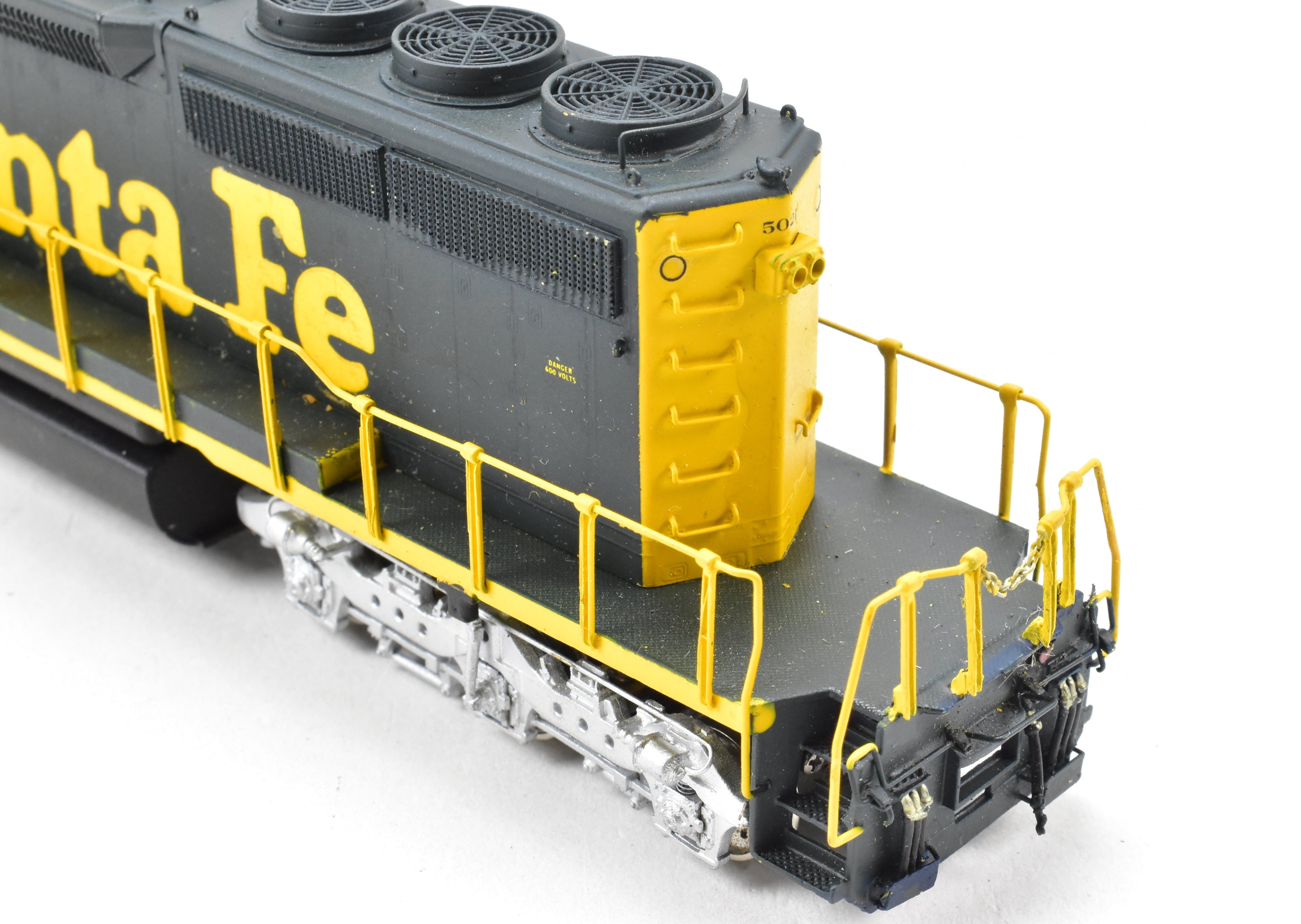 HO Scale Brass ATSF - Santa Fe EMD SD40 - 2 with 116 - Inch Snoot Nose by Overland Models