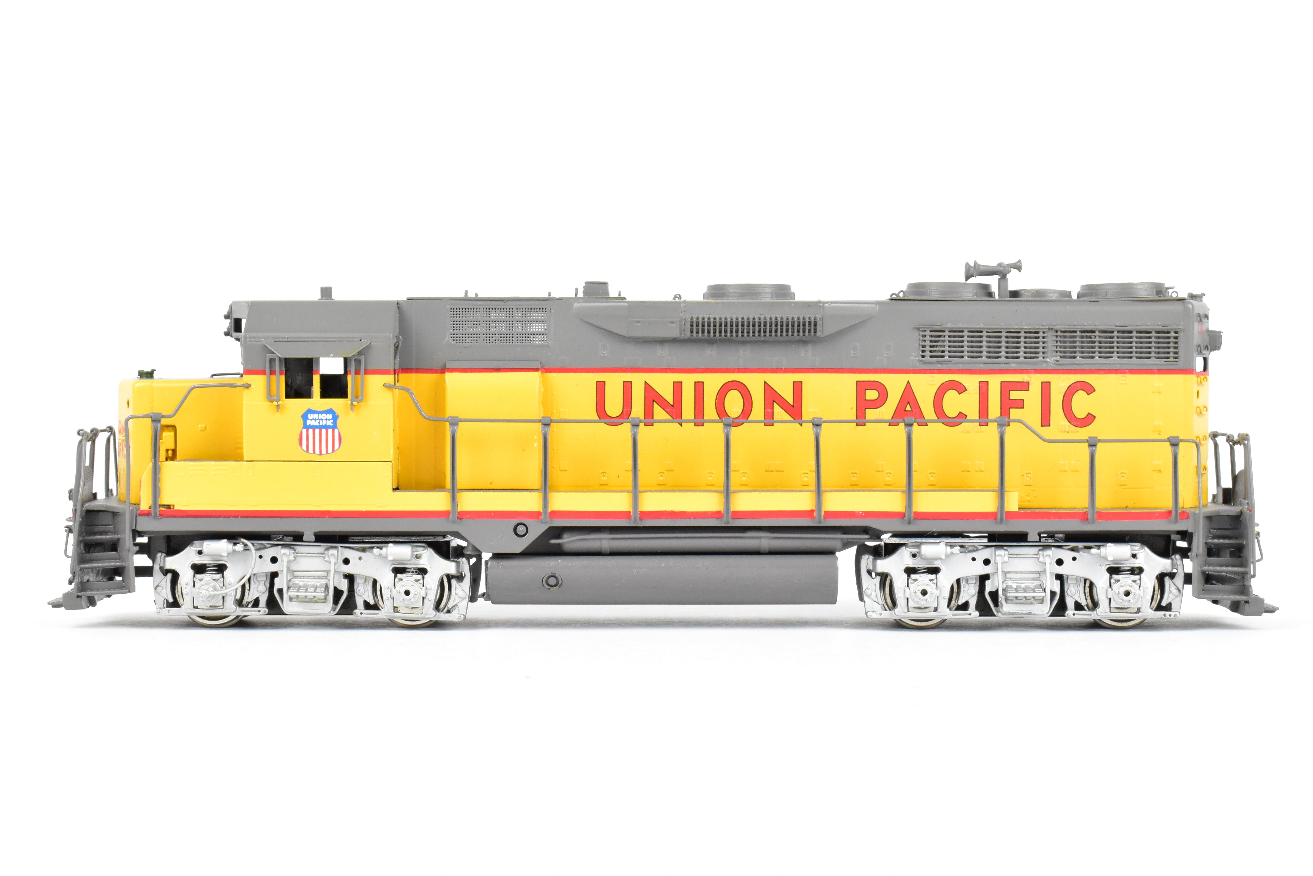 HO Scale Brass Model Train - Union Pacific EMD GP35 2500HP Low Hood FP by Oriental Limited