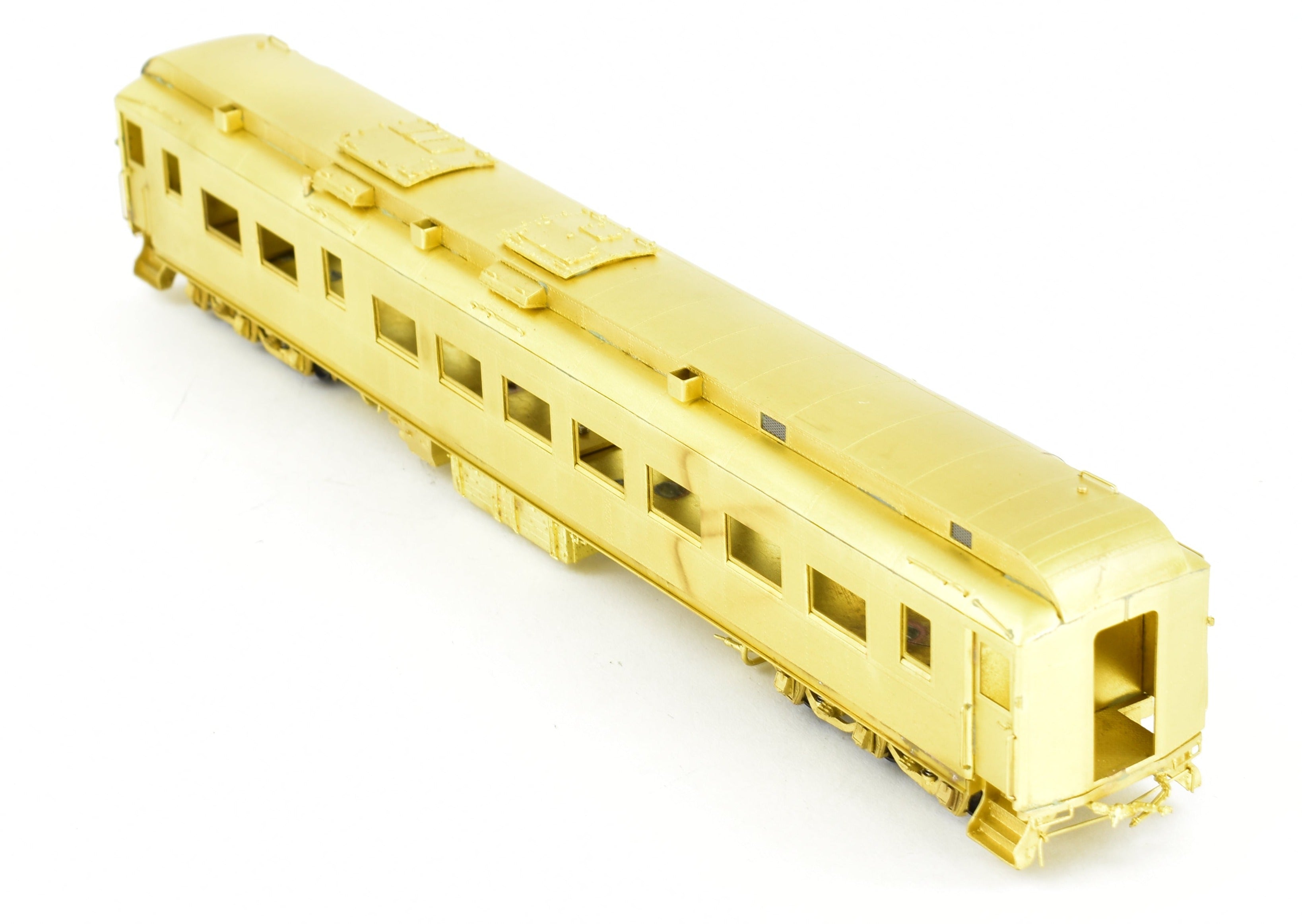 HO Scale Brass Model of ATSF - Santa Fe Heavyweight Chair Car With A/C in the 3050 - 3069 Series by Pecos River Brass