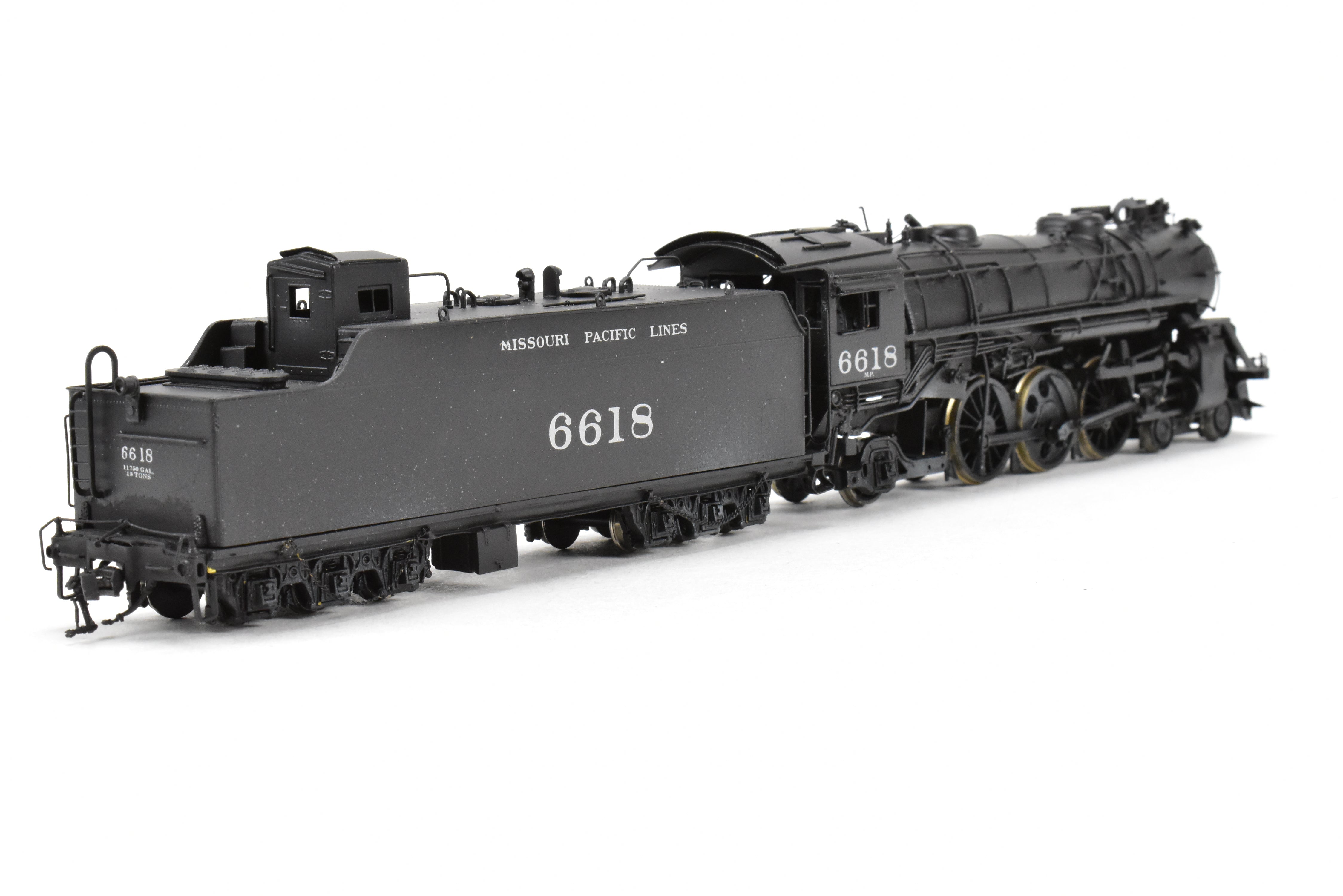 Custom Painted HO Brass PFM Samhongsa Missouri Pacific 4-6-2 P-73 No. 6618