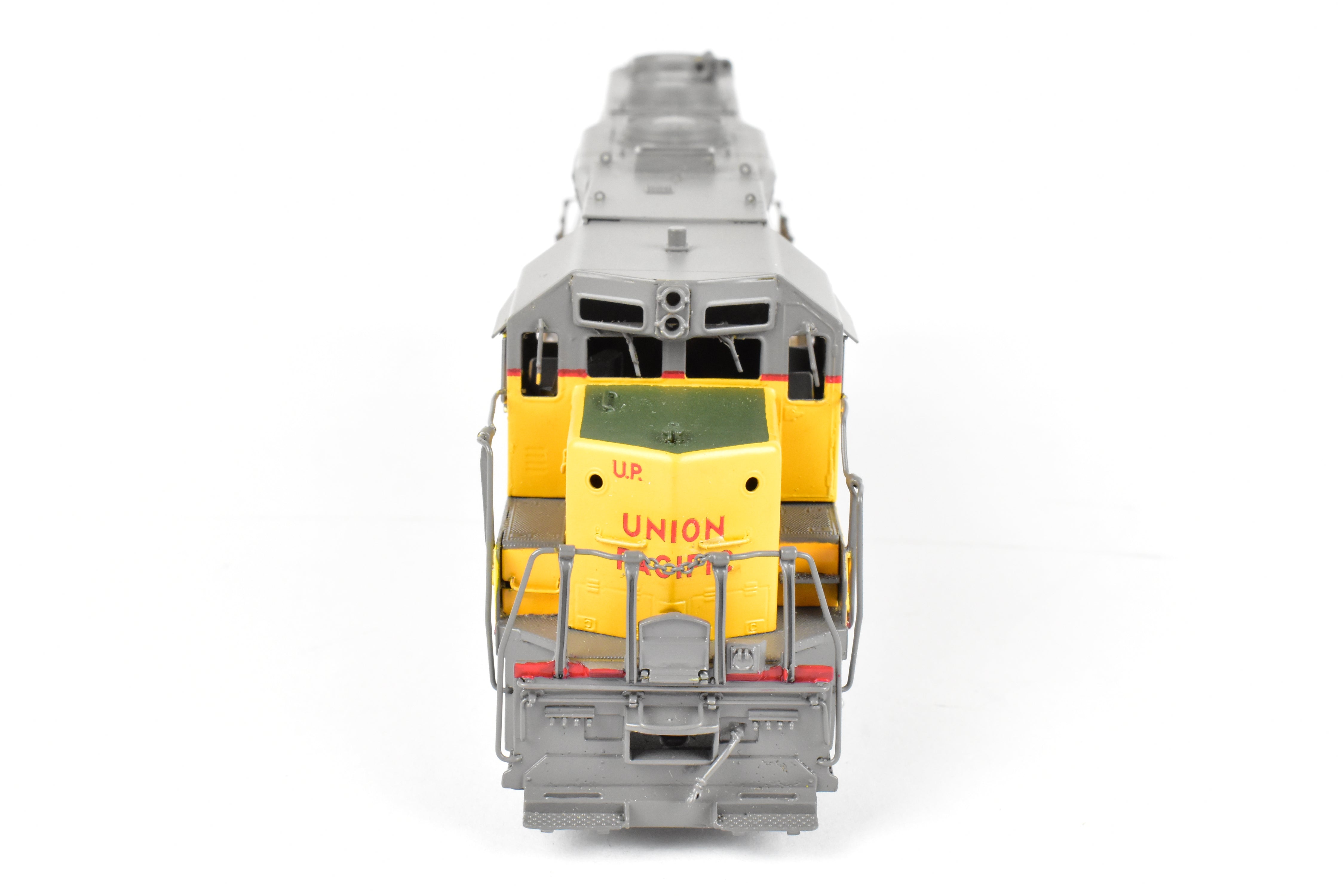 HO Scale Brass Model Train - Union Pacific EMD GP35 2500HP Low Hood FP by Oriental Limited