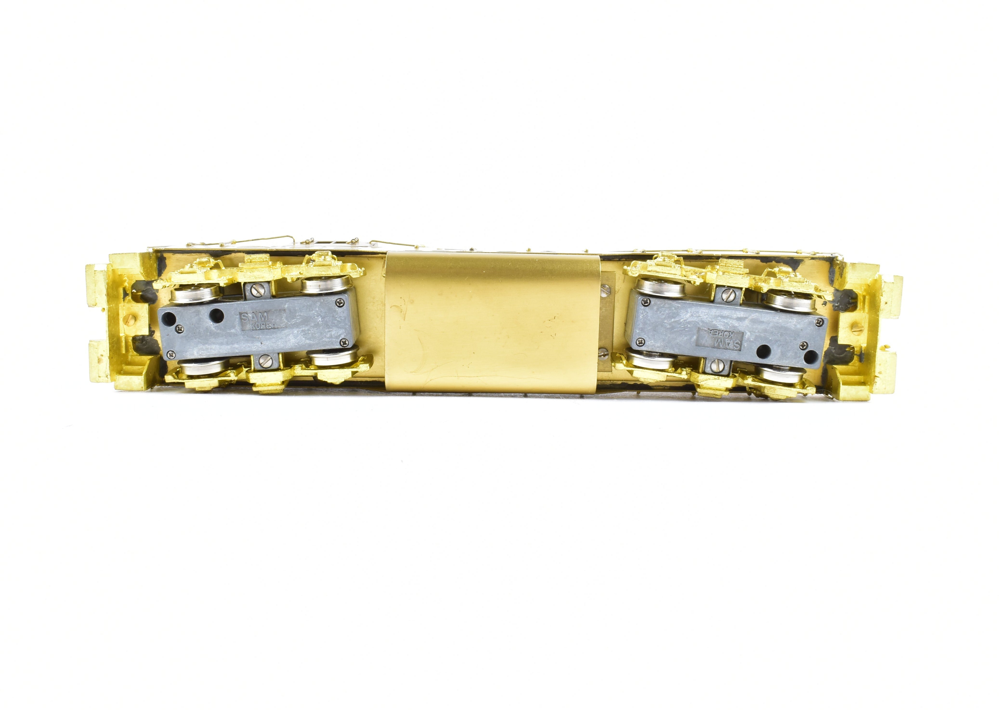 HO Brass Oriental Limited EMD GP7 1500 HP Non - Dynamic Passenger Model with Spares