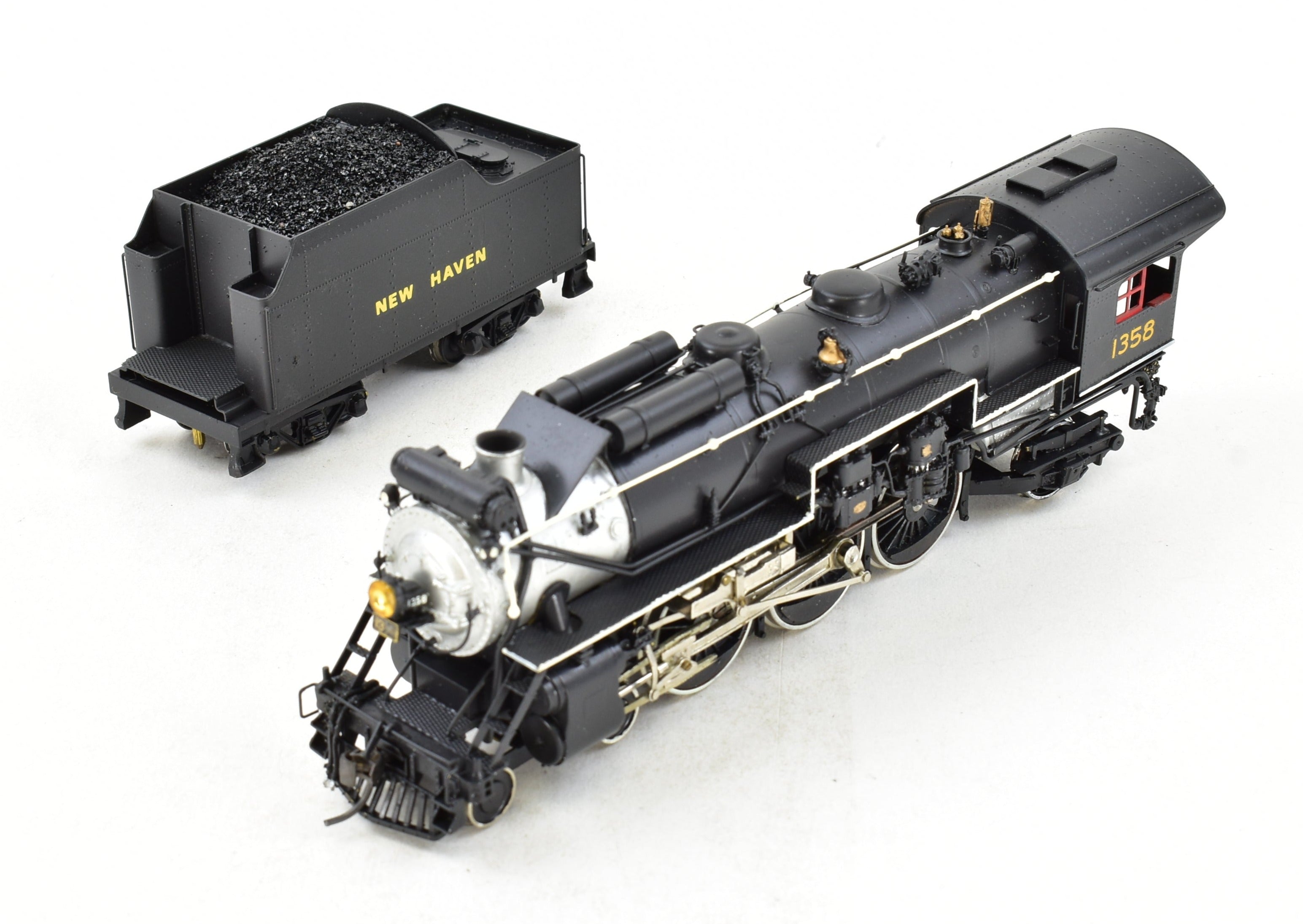 Custom Painted HO Scale Brass Model Train - NJ Custom Brass New Haven I-4 4-6-2 Pacific, Representing NY, NH, & H