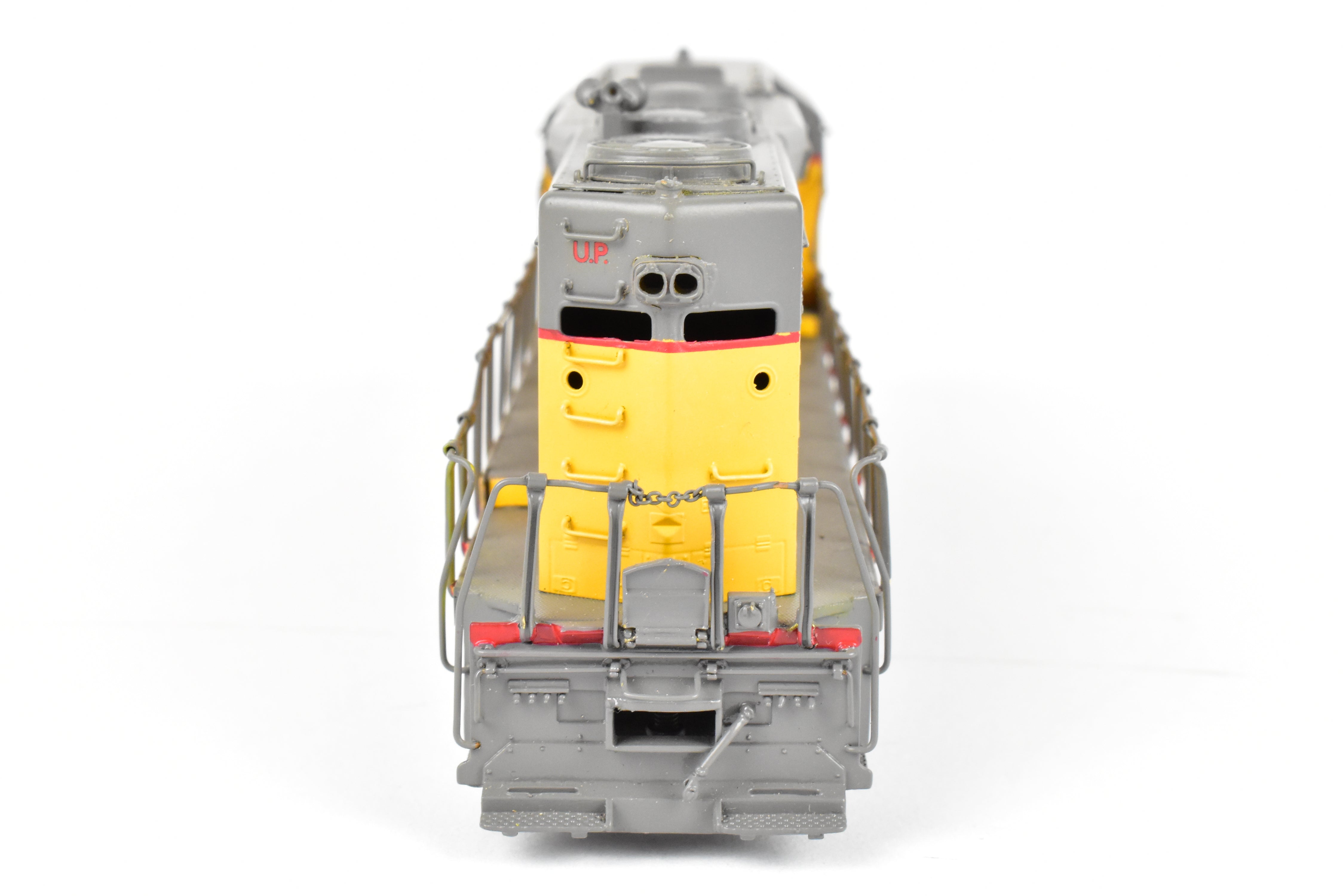 HO Scale Brass Model Train - Union Pacific EMD GP35 2500HP Low Hood FP by Oriental Limited