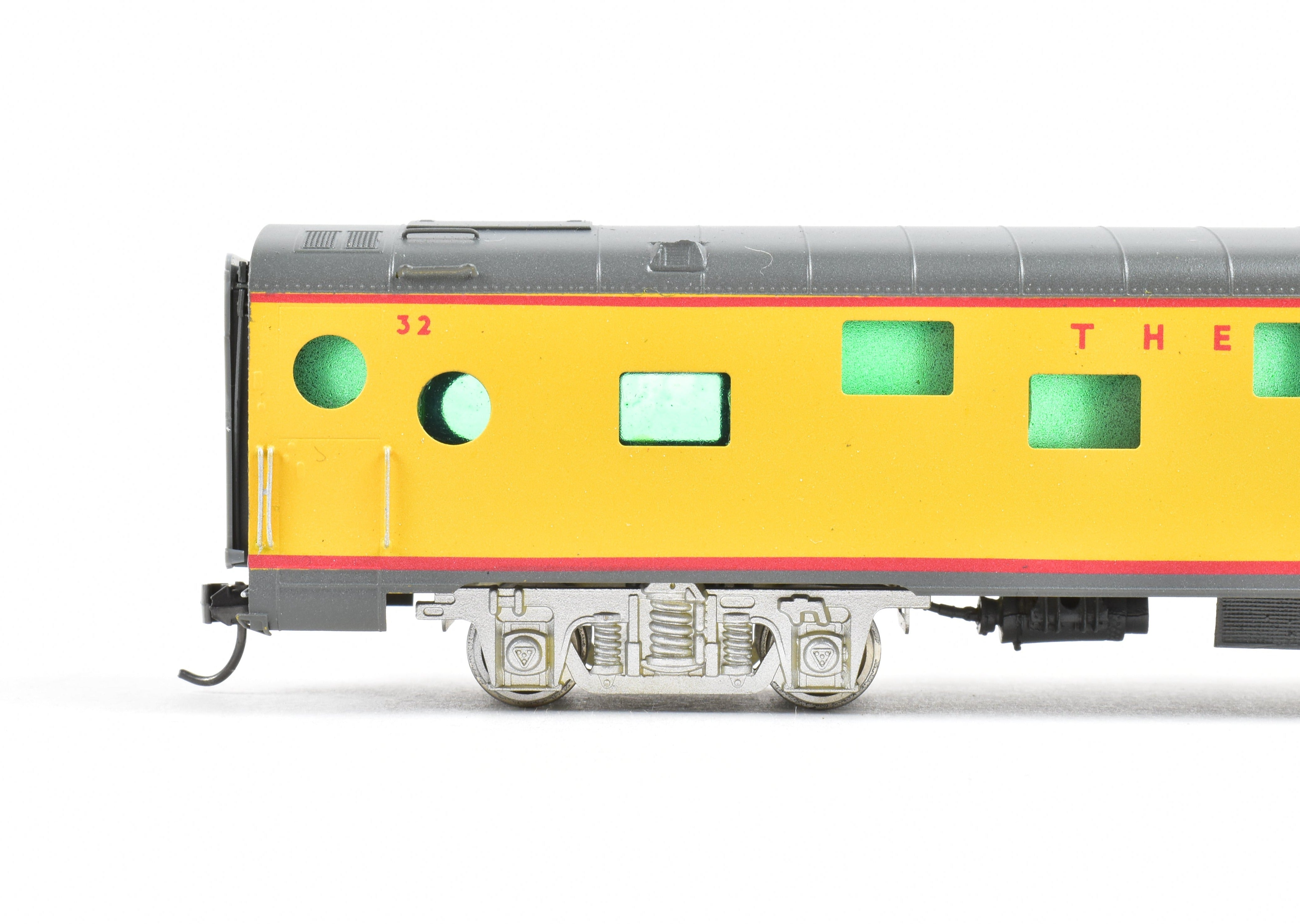 HO Custom Painted Brass Soho Milwaukee Road 16-Duplex-4DB Sleeper 'Minnesota'