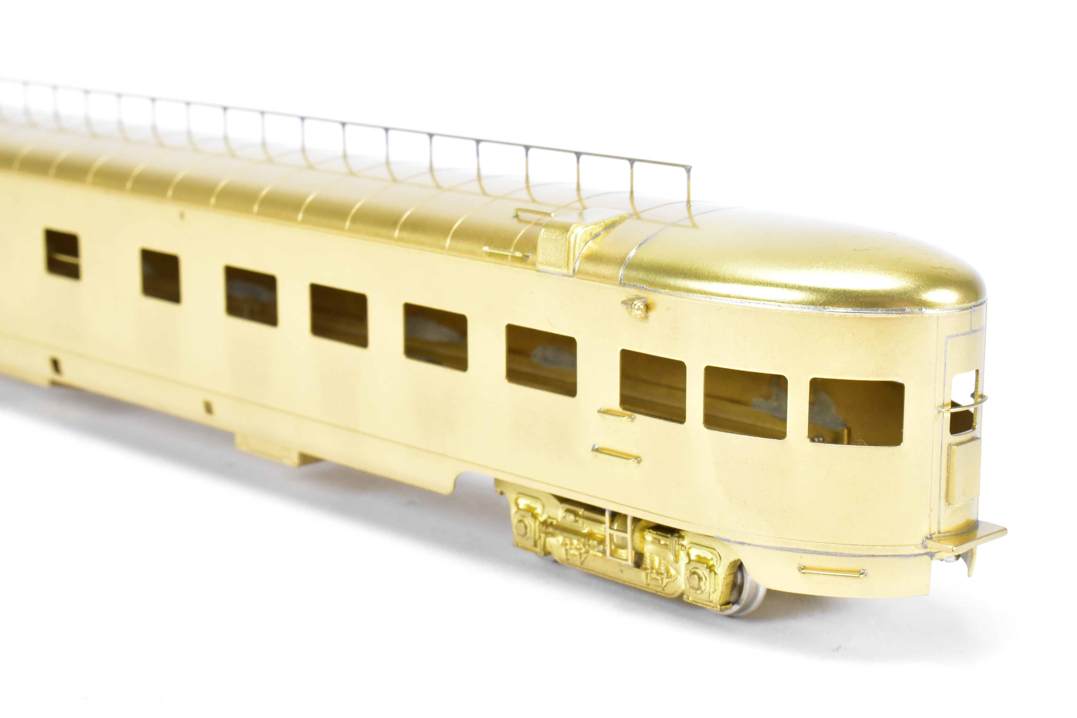 HO Scale Brass Model Train - Oriental Limited NP - Northern Pacific North Coast Limited Buffet Lounge Observation Car 390 with Skirts