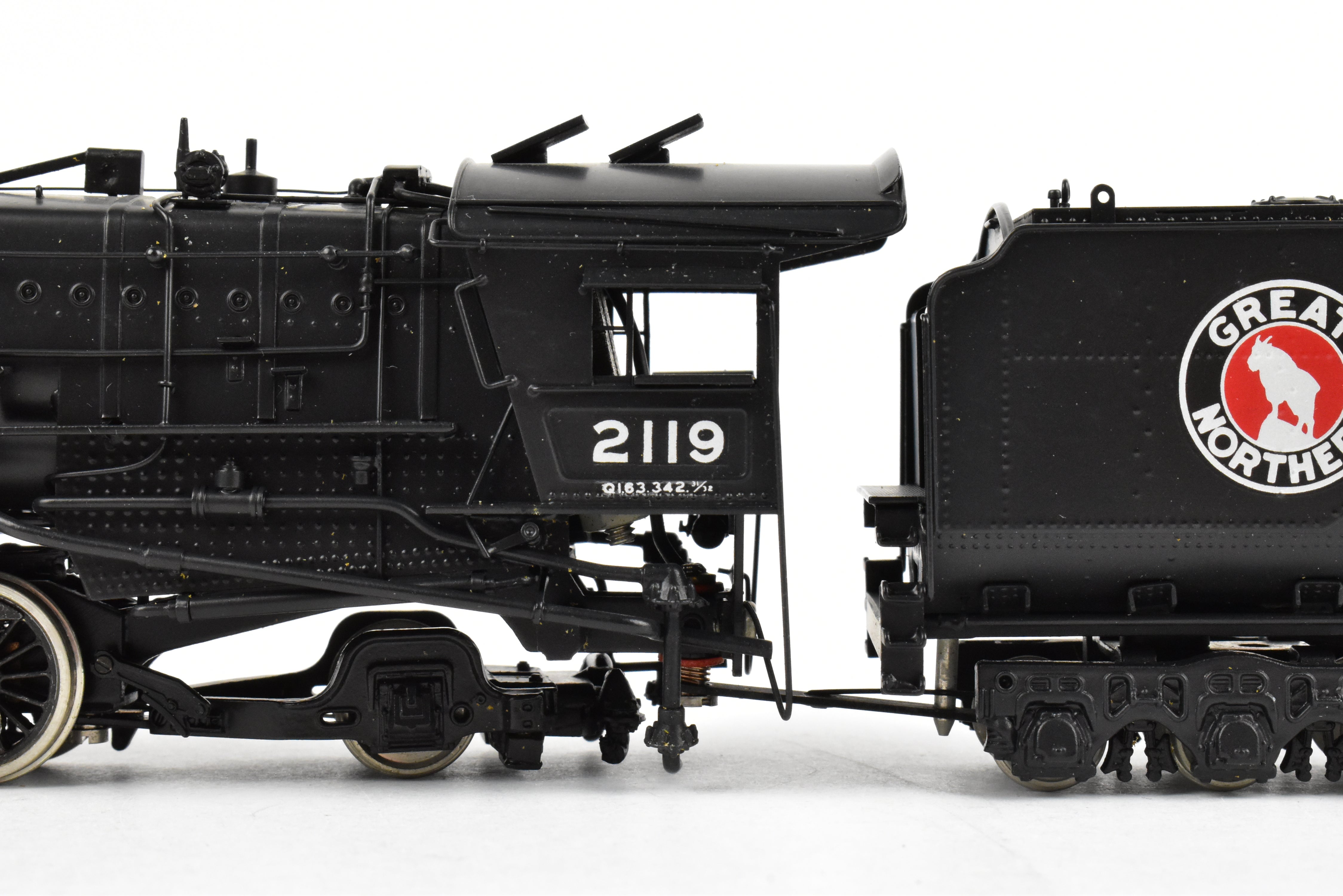 HO Scale Brass Model Train - PFM Tenshodo Great Northern 2-10-2 Class Q-1 Factory Painted Crown Model #2119