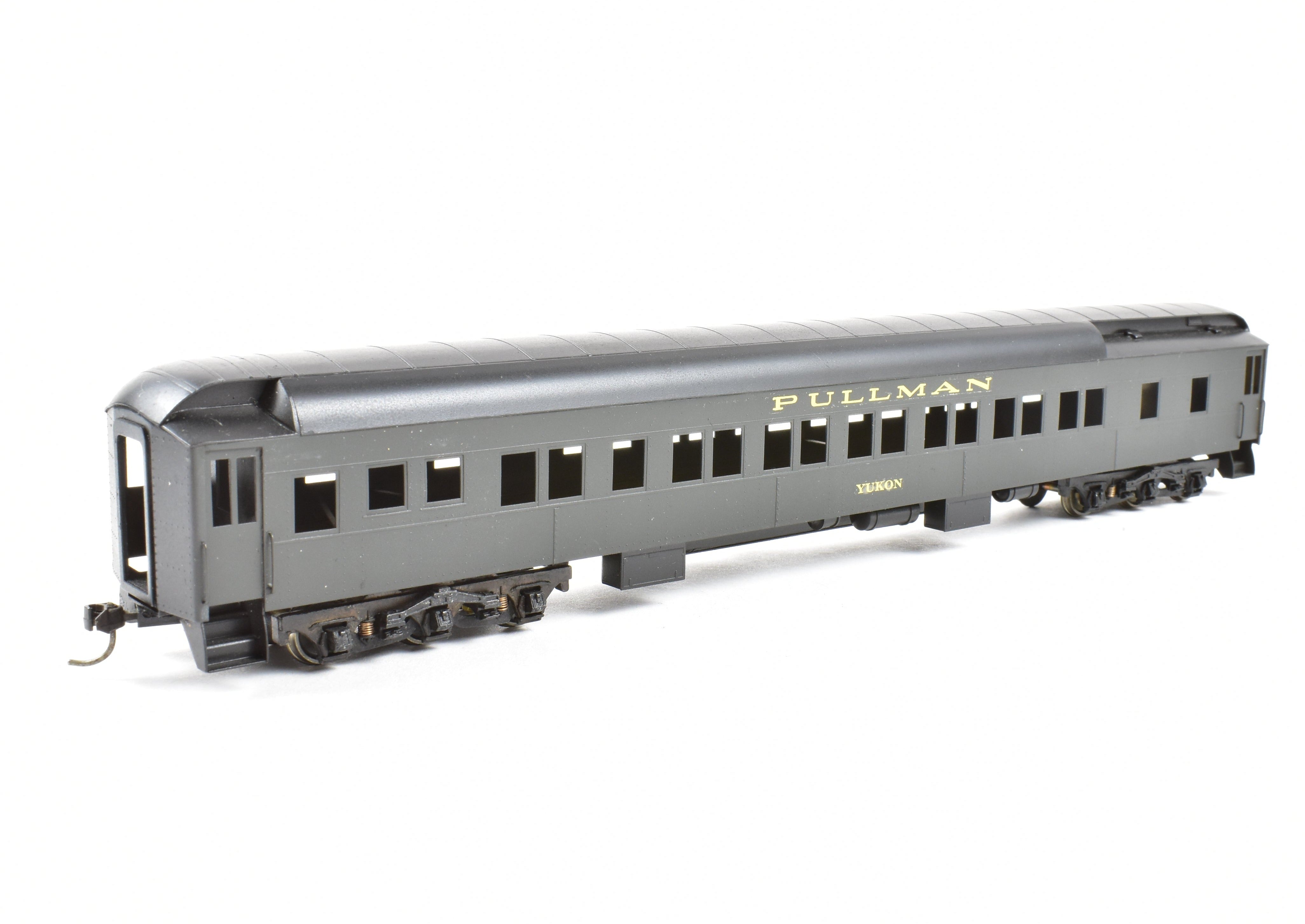 HO Scale Brass Lambert Pullman Yukon 12 - 1 Heavy - Duty Sleeping Car Model with Incorrect Original Box Showing Moderate Shelf Wear