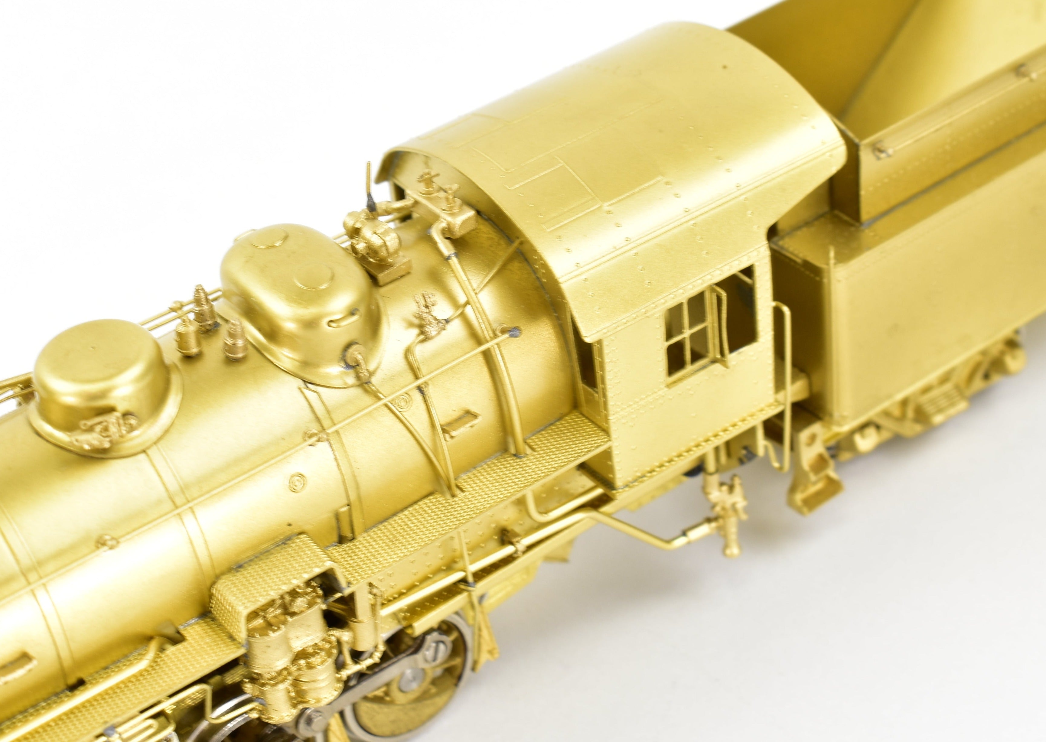 High - Quality HO Scale Brass Oriental Limited USRA 0 - 8 - 0 Locomotive Model of Nickel Plate Road Version