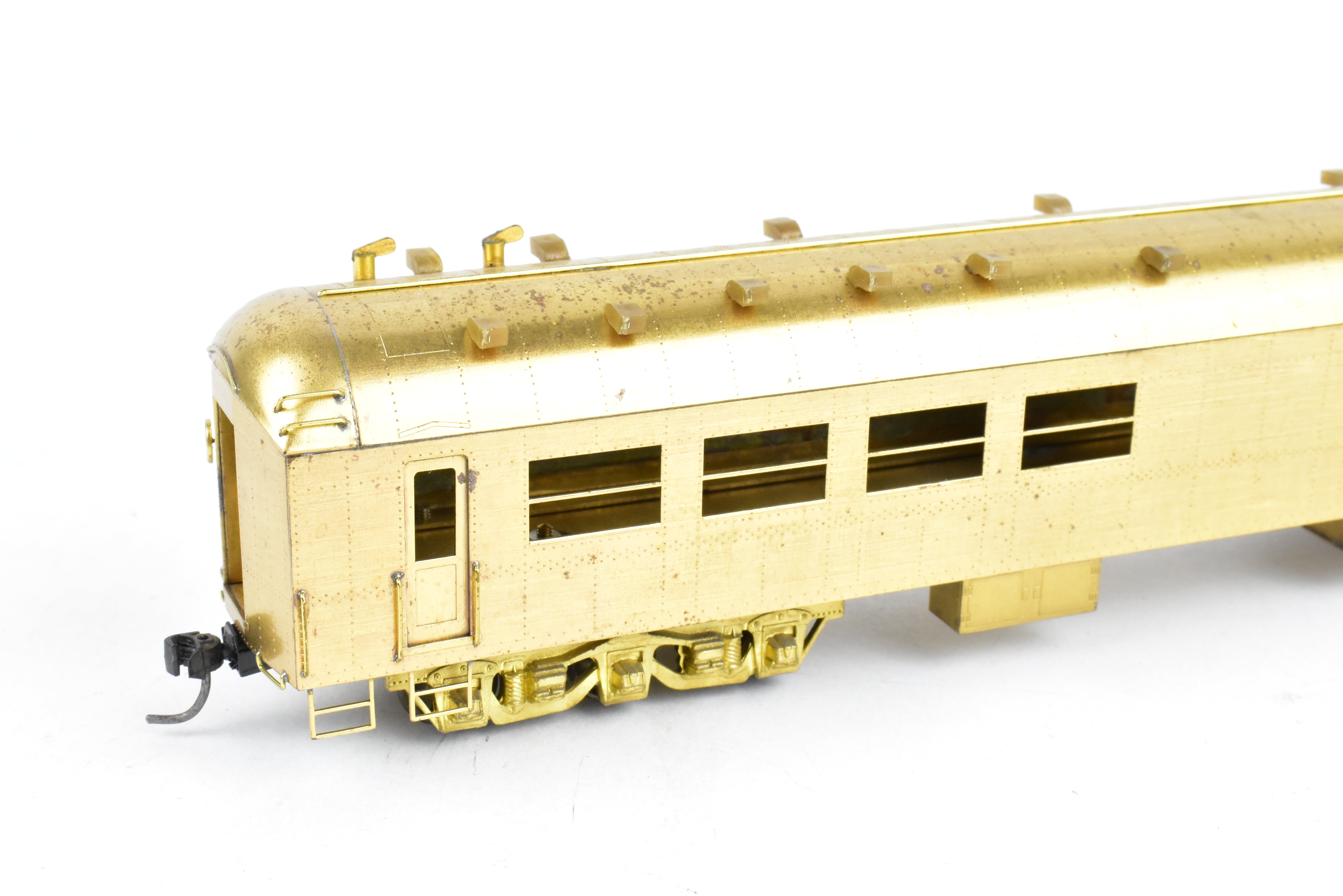 HO Scale Brass Soho Model - Southern Pacific 79-Foot Harriman Diner, Either Original or Hamburger Grill Car for Model Trains