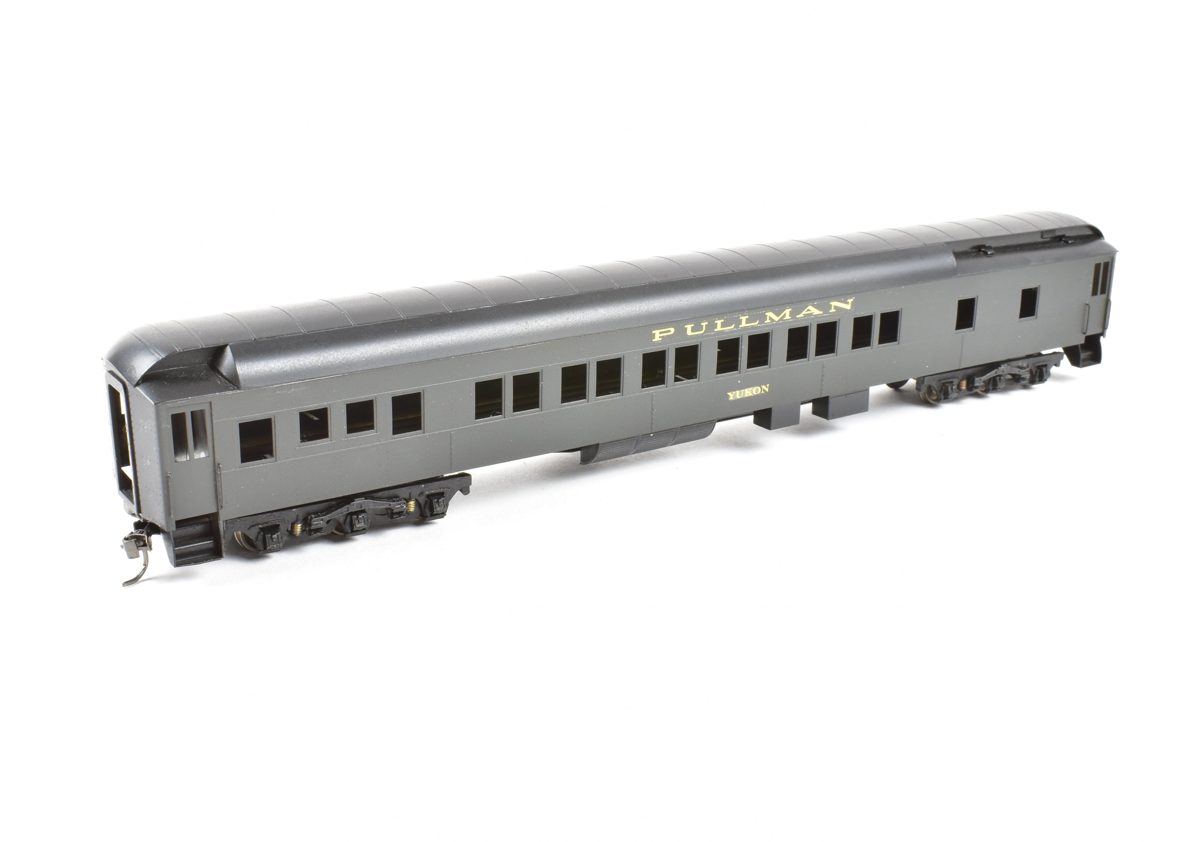 HO Scale Brass Lambert Pullman Yukon 12 - 1 Heavy - Duty Sleeping Car Model with Incorrect Original Box Showing Moderate Shelf Wear