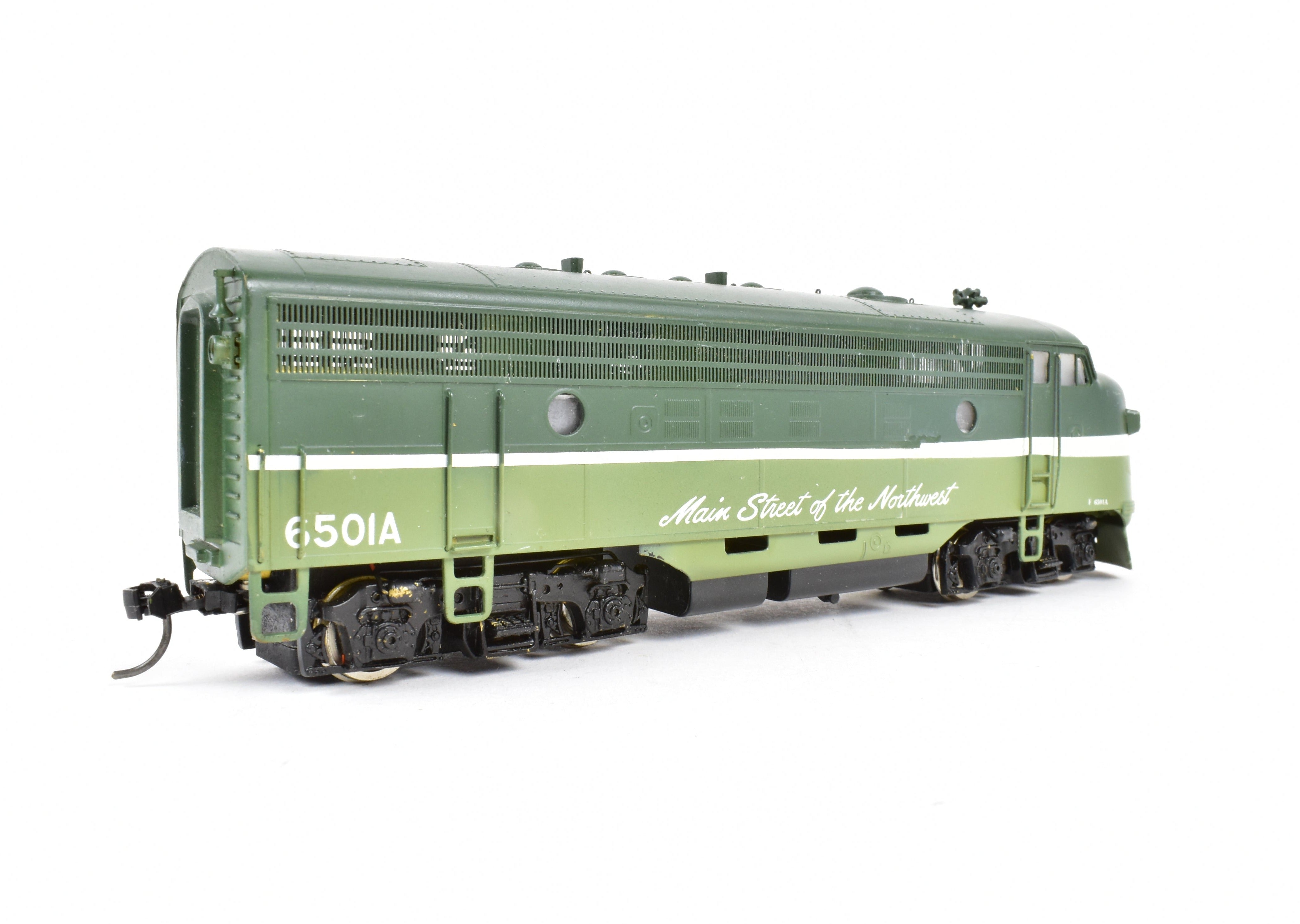 HO Scale Brass Model of Oriental Limited Northern Pacific EMD F7A Phase I Locomotive with Dynamic Brake, CP No. 6501A