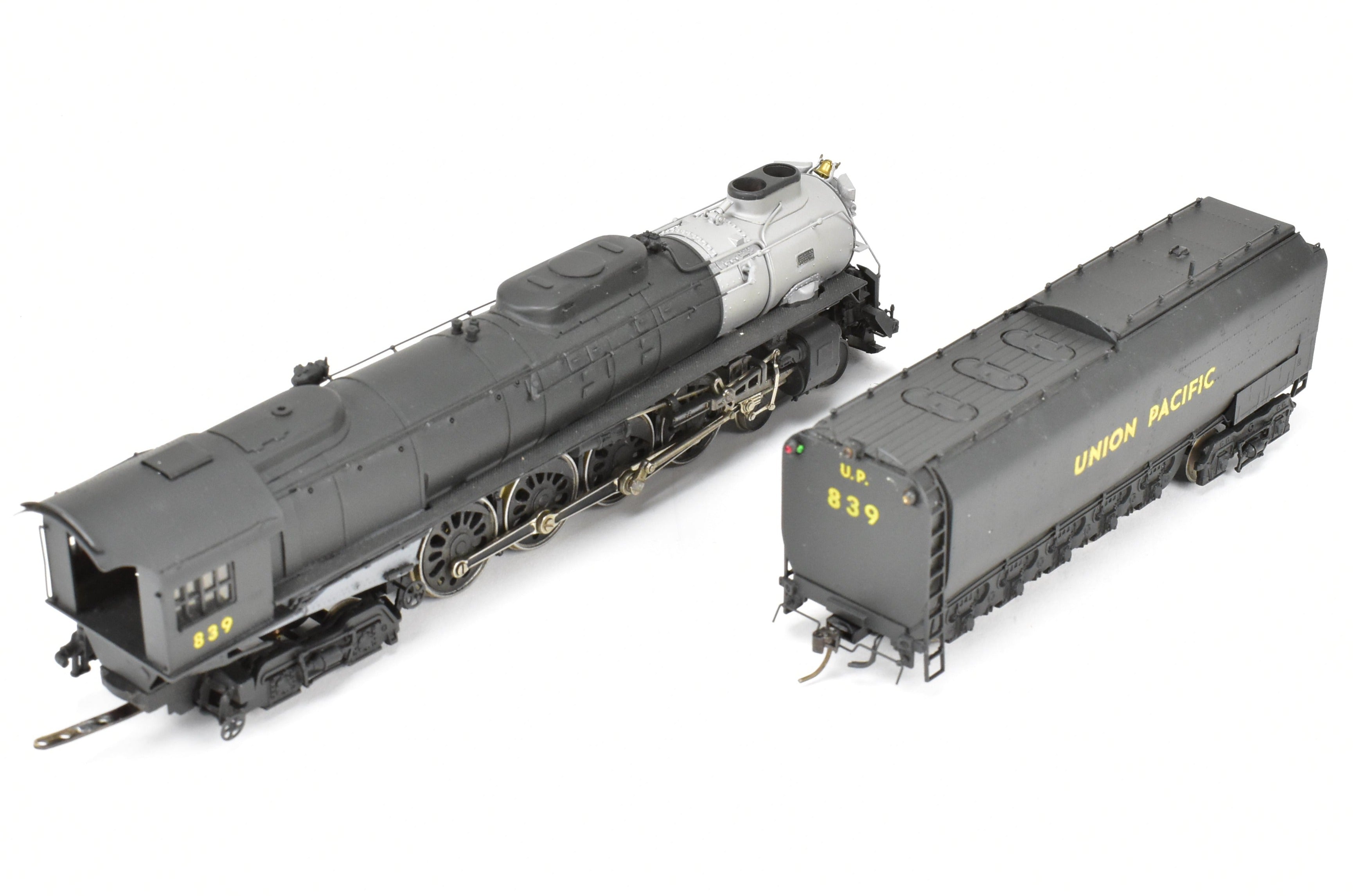 Custom Painted HO Brass Max Gray UP Union Pacific 4-8-4 FEF-3 Northern No. 839