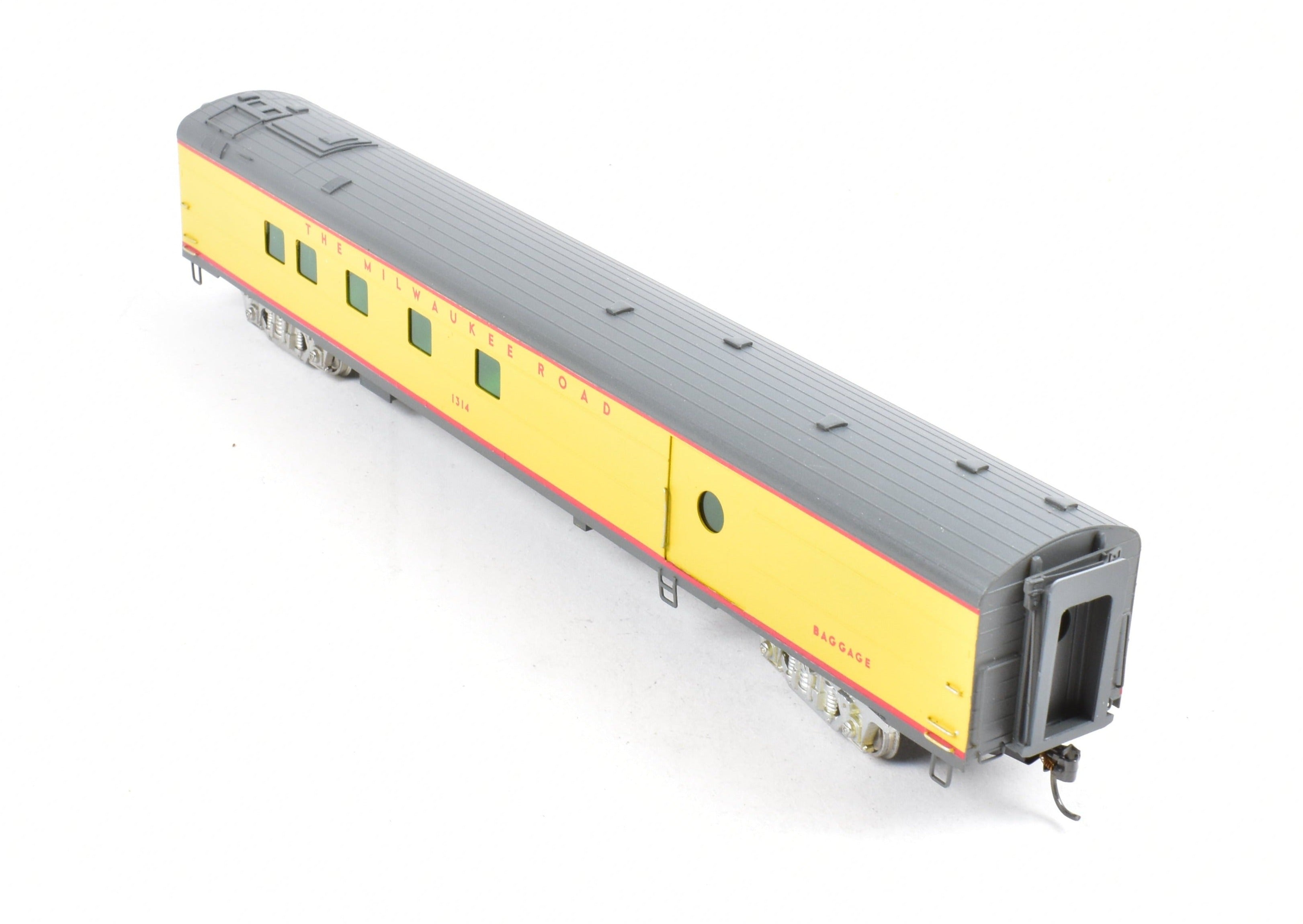 High - Quality HO Scale Brass Soho Milwaukee Road #1314 Custom - Painted Baggage - Dorm Model Train Car