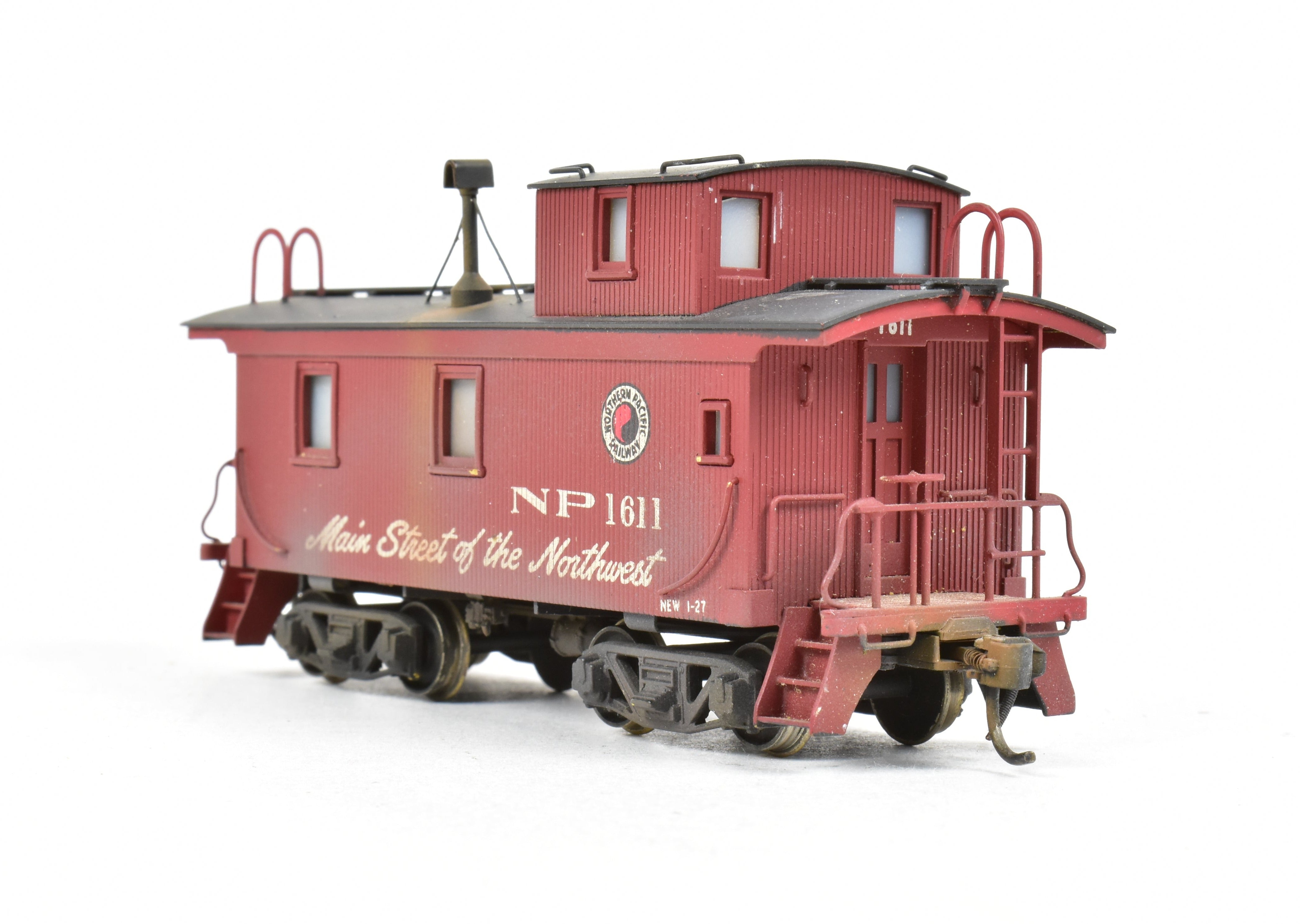 HO Scale Brass Model of NorthWest Short Line (NWSL) and Northern Pacific (NP) Wood Sided Caboose Custom Painted with Number 1611 for Model Train Enthusiasts