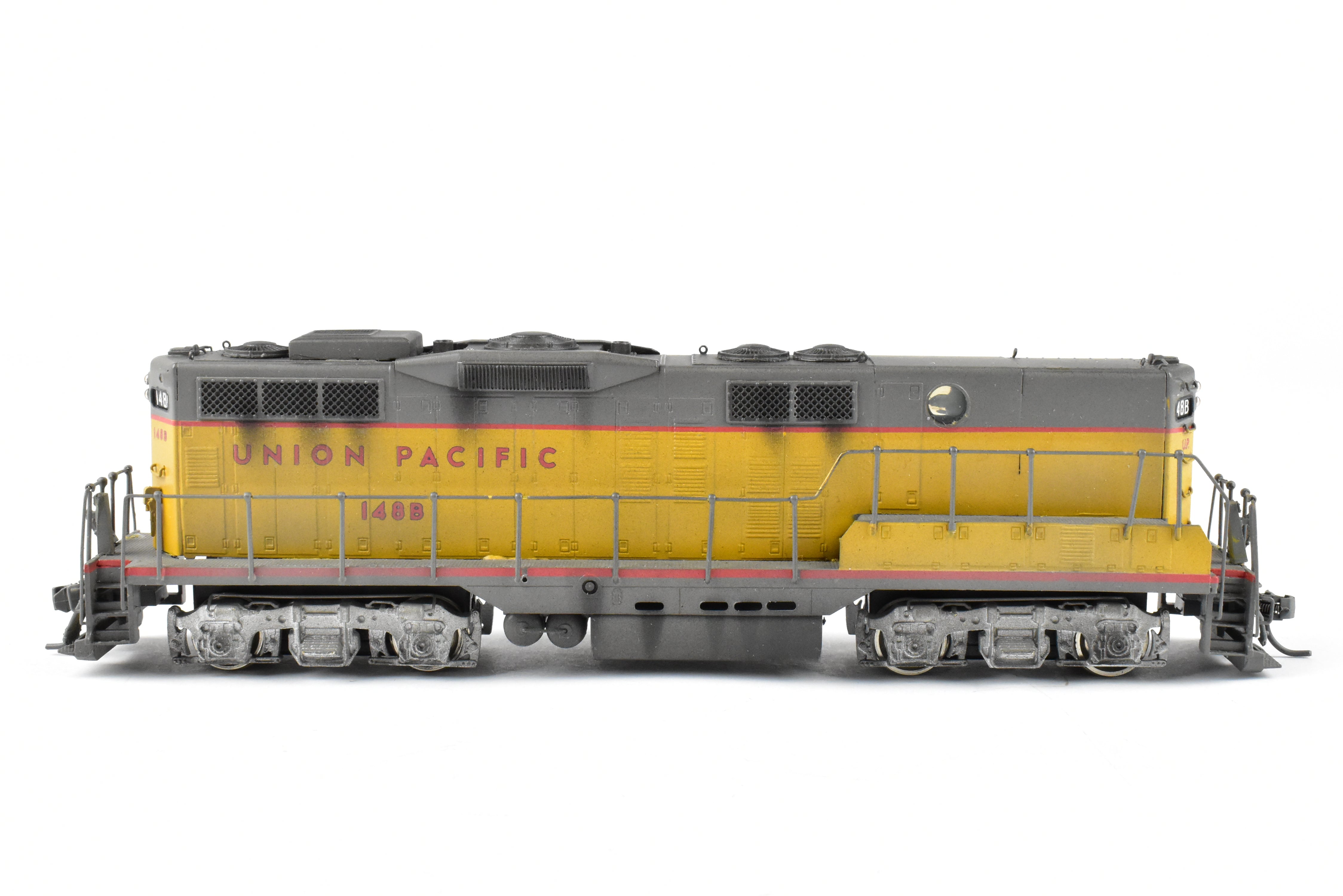 HO Brass Oriental Limited Union Pacific EMD GP9 1750 HP Weathered Cabless B-Unit #148B