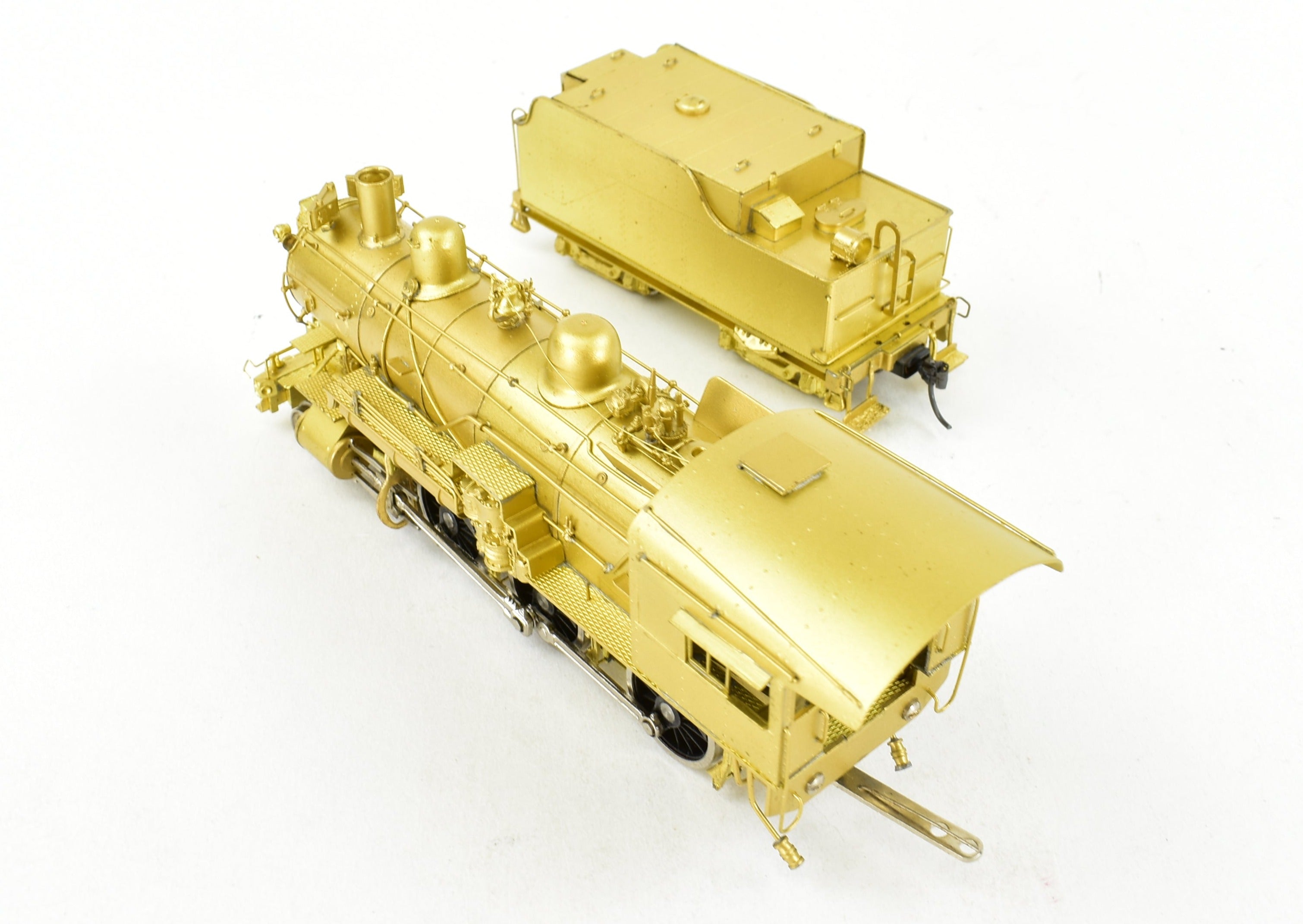 HO Scale Brass Pacific Fast Mail Model - Samhongsa NP - Northern Pacific S - 4 Class 4 - 6 - 0 Ten Wheeler Locomotive