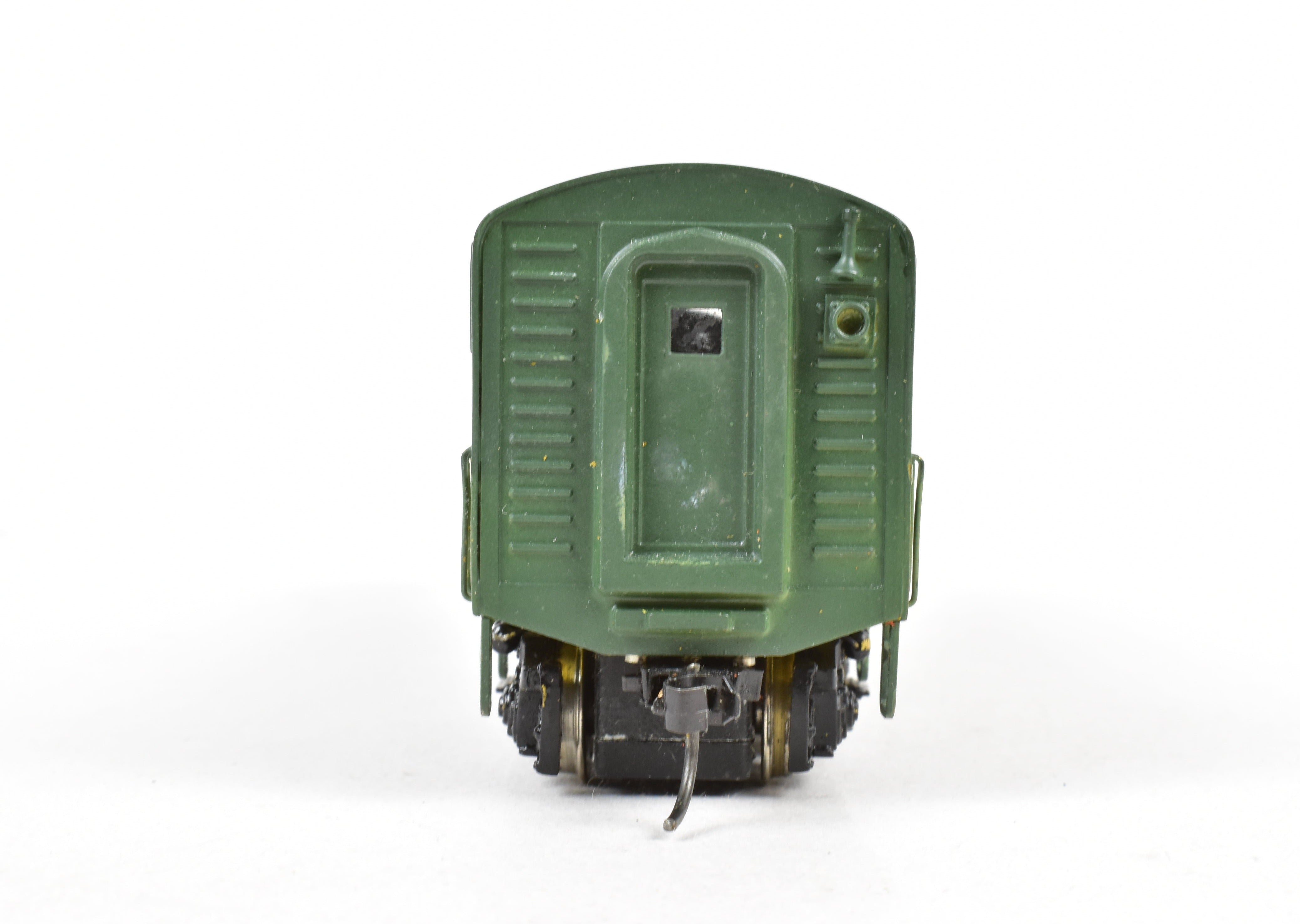 HO Scale Brass Model of Oriental Limited Northern Pacific EMD F7A Phase I Locomotive with Dynamic Brake, CP No. 6501A