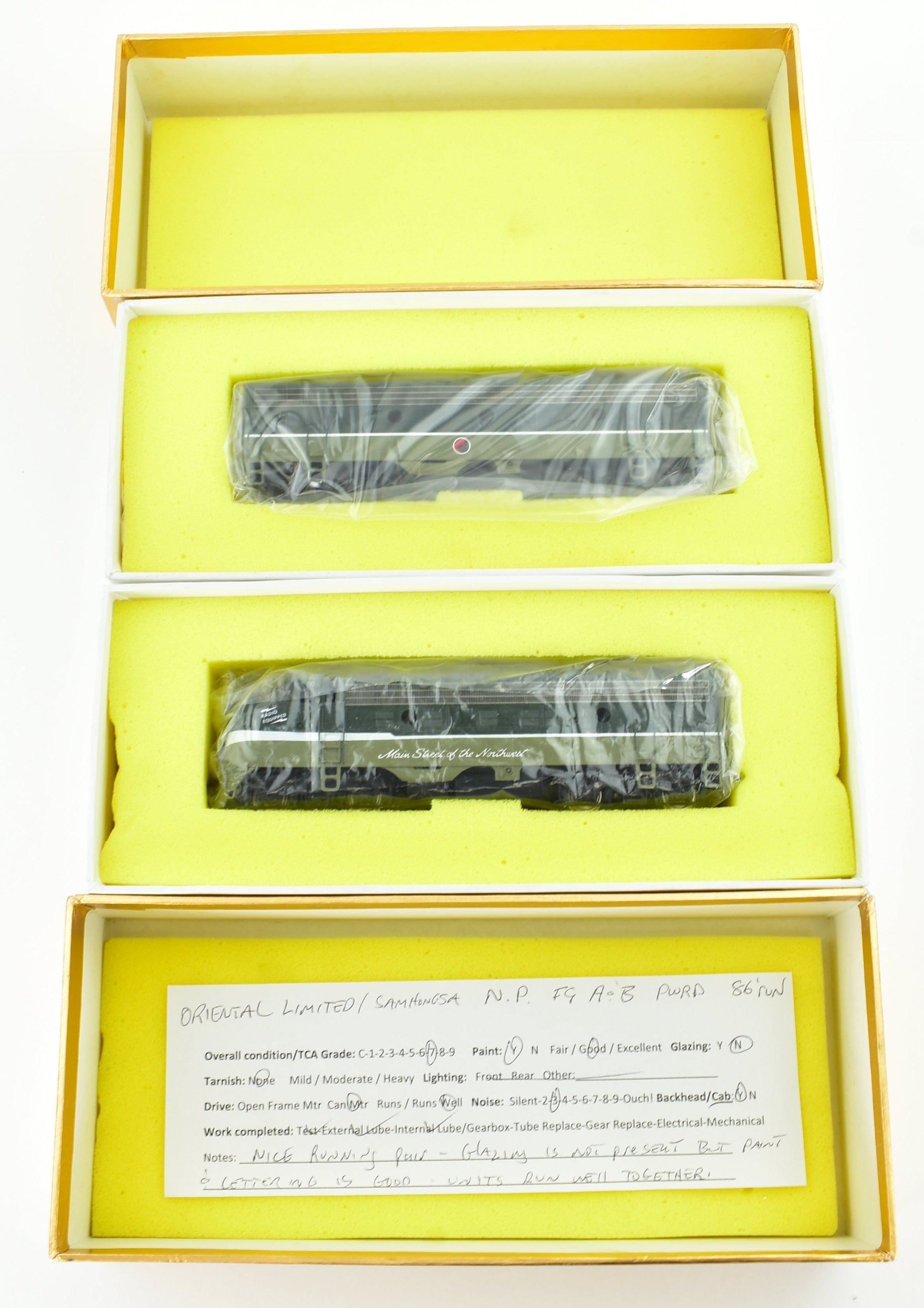 HO Scale Brass Oriental Limited NP EMD F9A/F9B Set with 1750 HP Factory Paint