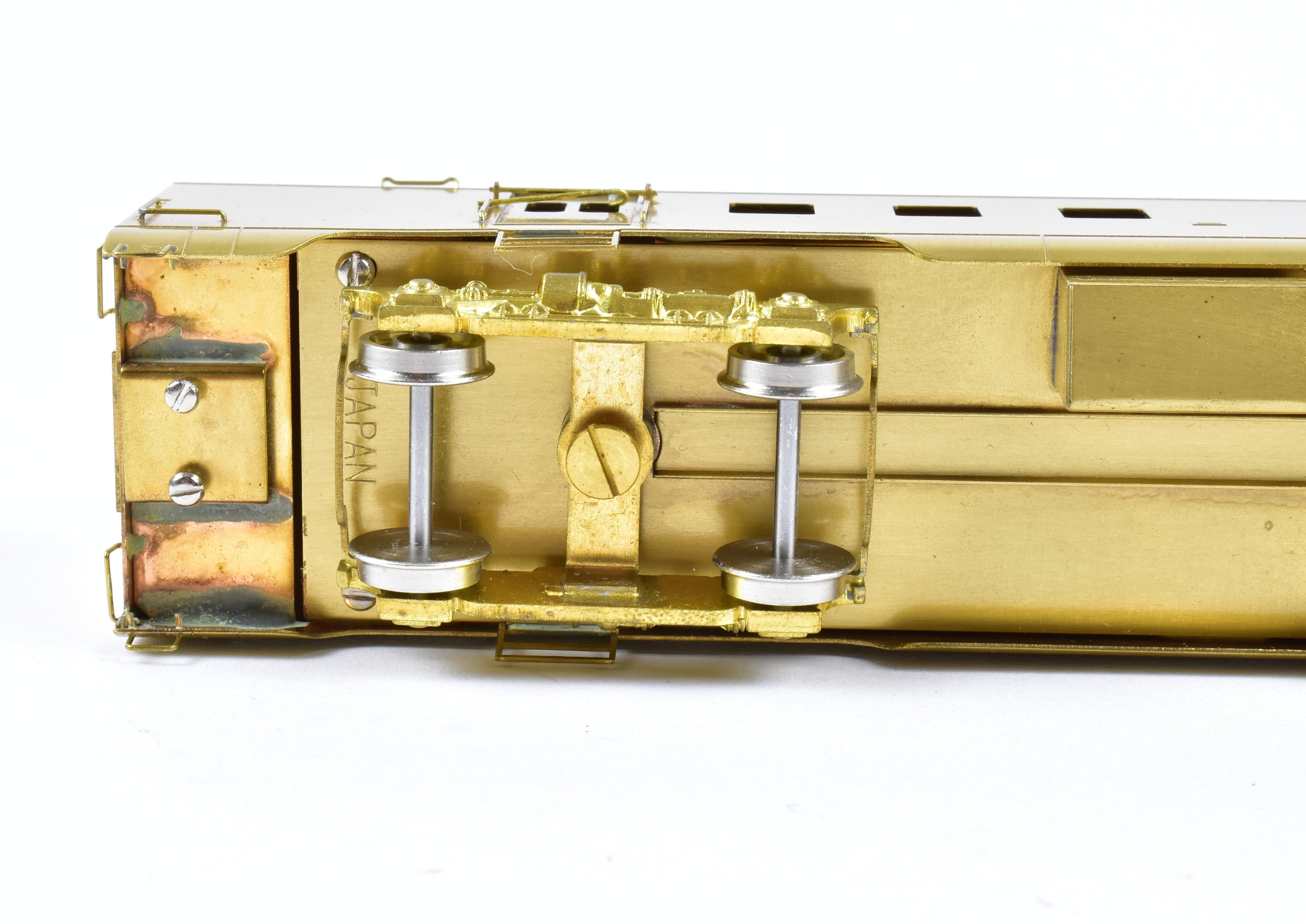HO Scale Brass Model of the Oriental Limited's Northern Pacific North Coast Limited Mail - Dormitory Car #425 with Skirts