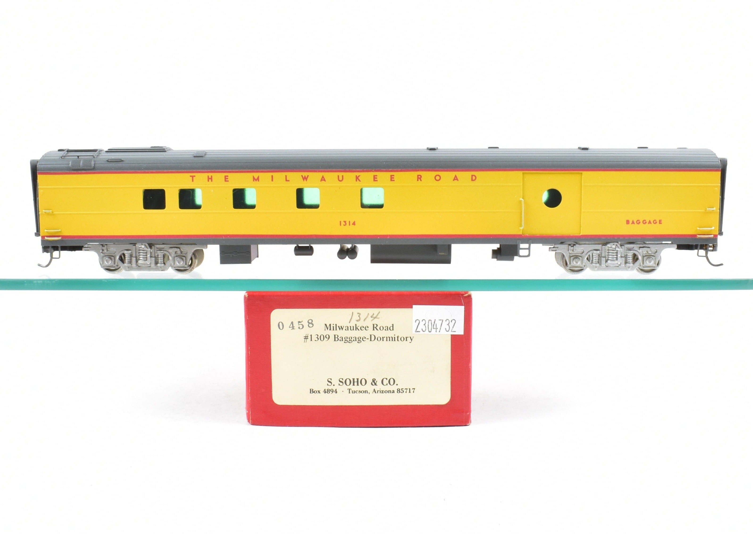 High - Quality HO Scale Brass Soho Milwaukee Road #1314 Custom - Painted Baggage - Dorm Model Train Car