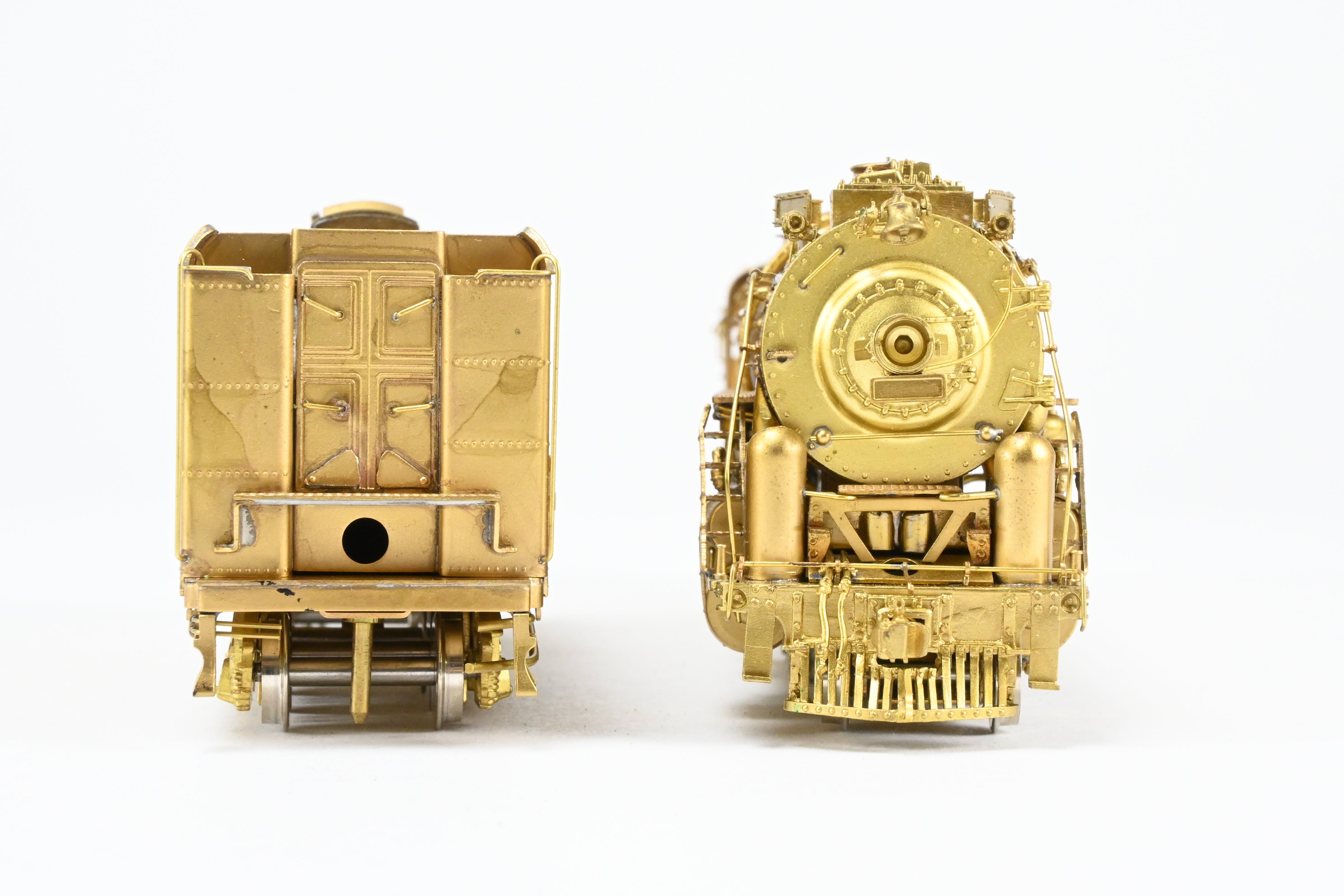 High - Quality HO Scale Brass PFM - Fujiyama Missouri Pacific 2200 Class 4 - 8 - 4 Steam Locomotive Model
