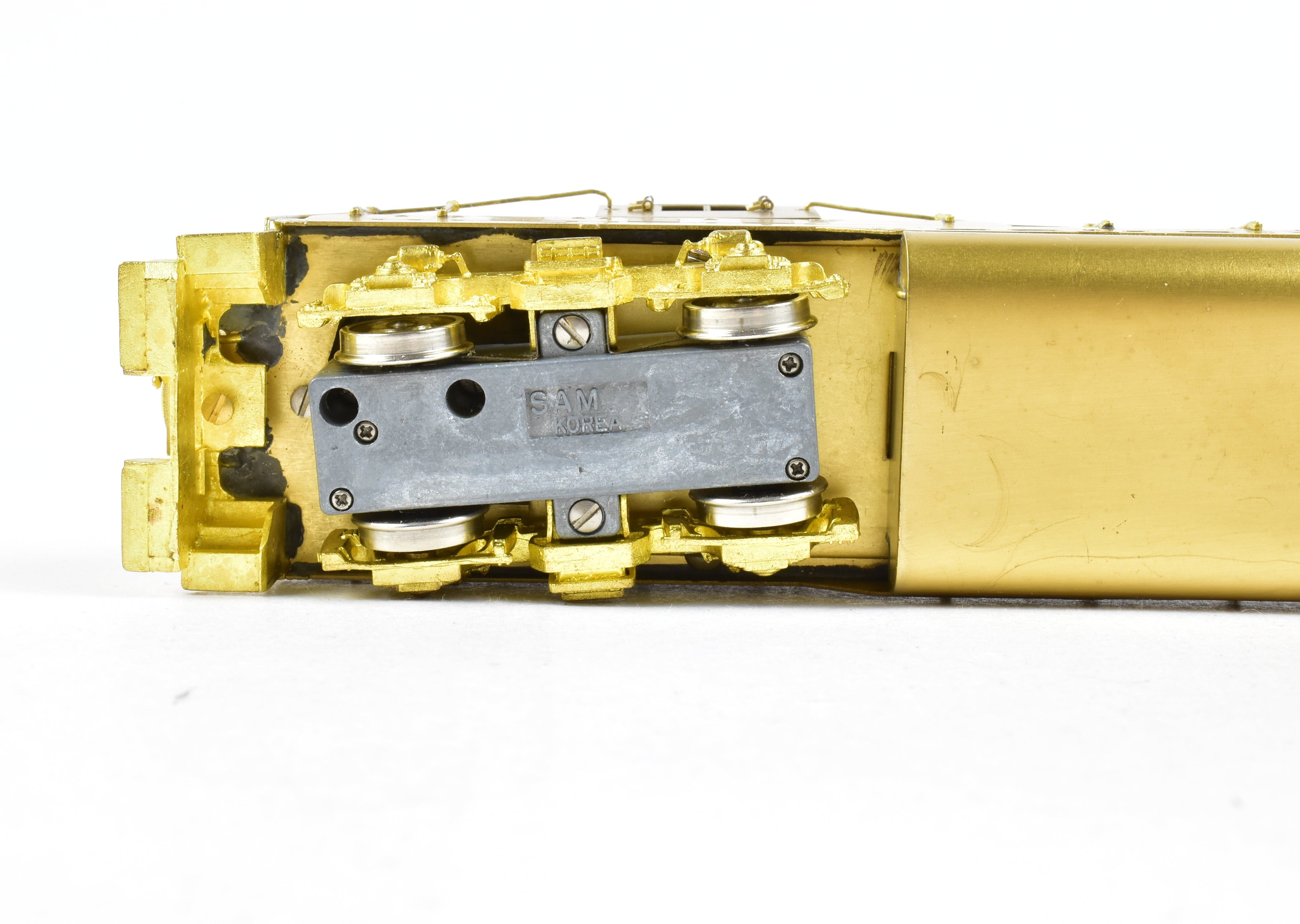 HO Brass Oriental Limited EMD GP7 1500 HP Non - Dynamic Passenger Model with Spares