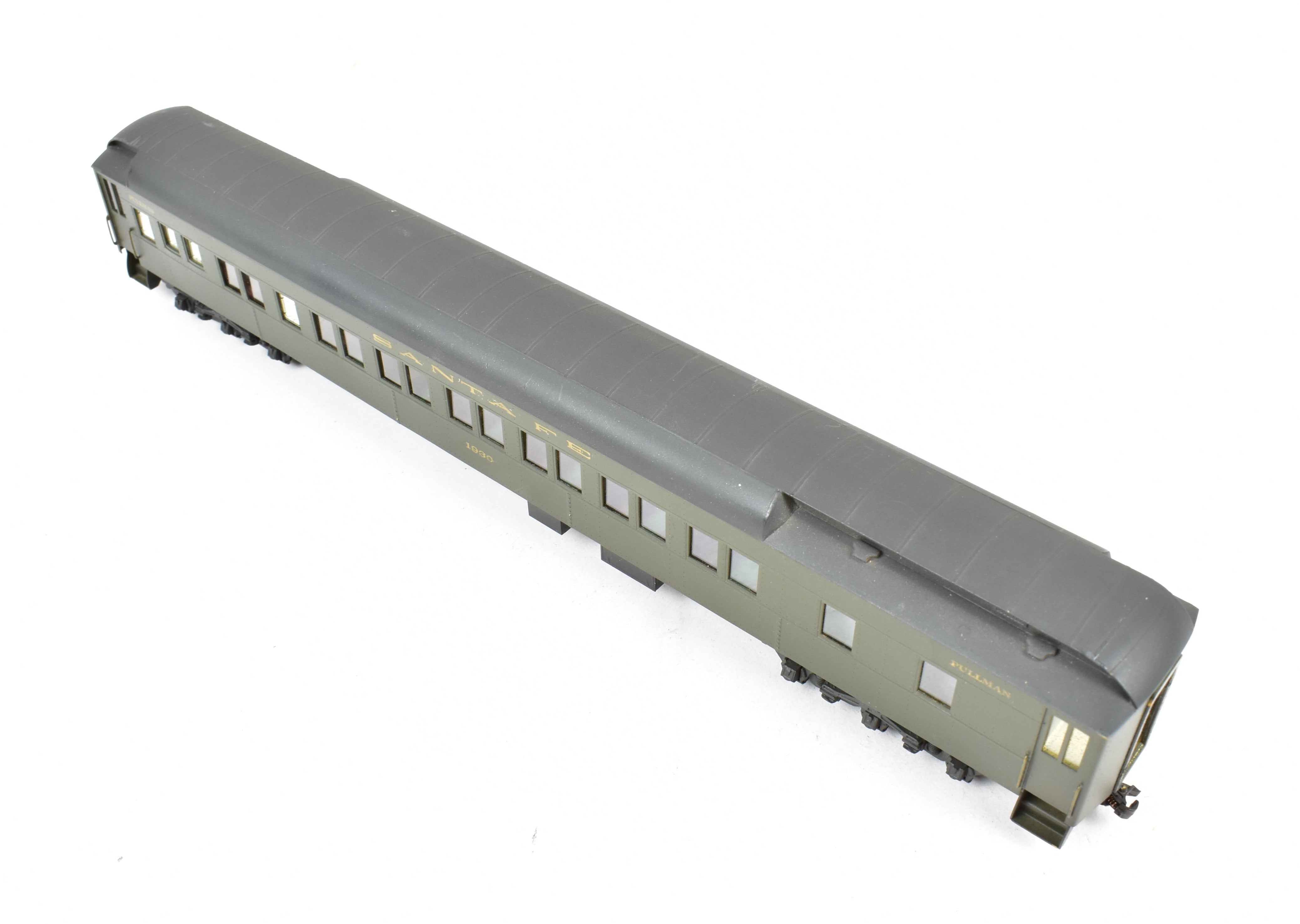 HO Scale Brass Lambert ATSF Santa Fe Heavyweight 12-Section Sleeper Model