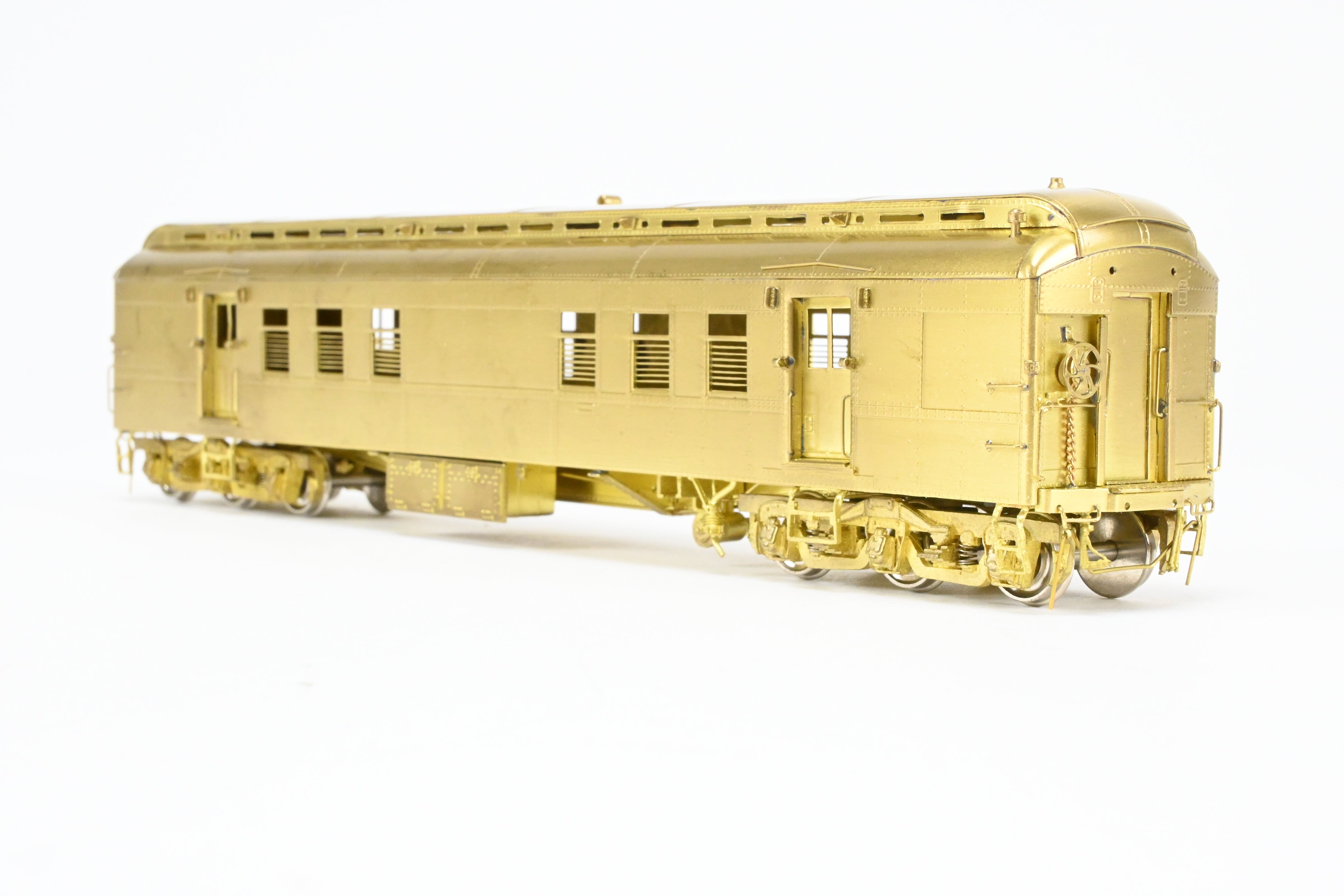 HO Brass Oriental Limited Great Northern 60-Foot RPO Model #25 - 36