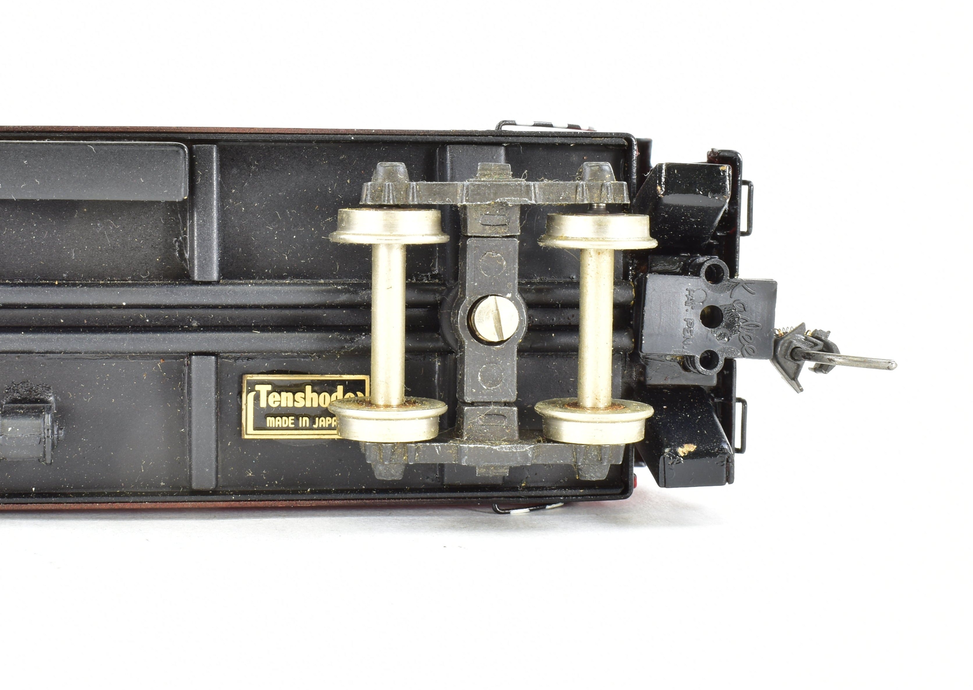 HO Scale Brass PFM - Tenshodo GN - Factory Painted Great Northern Steel Caboose Model