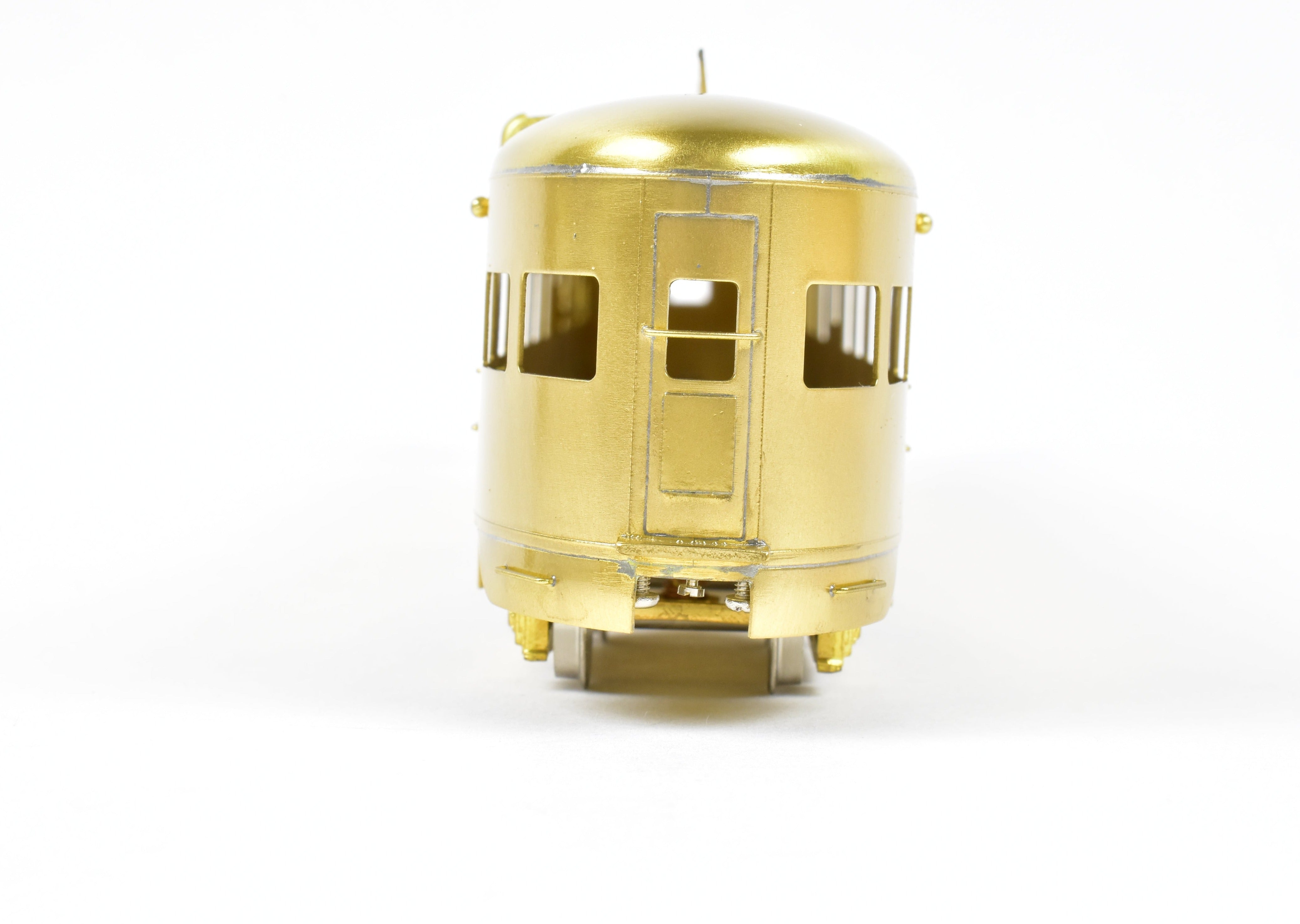 HO Brass Oriental Limited NP - 1948 North Coast Limited Sleeper Observation 390 with Skirts