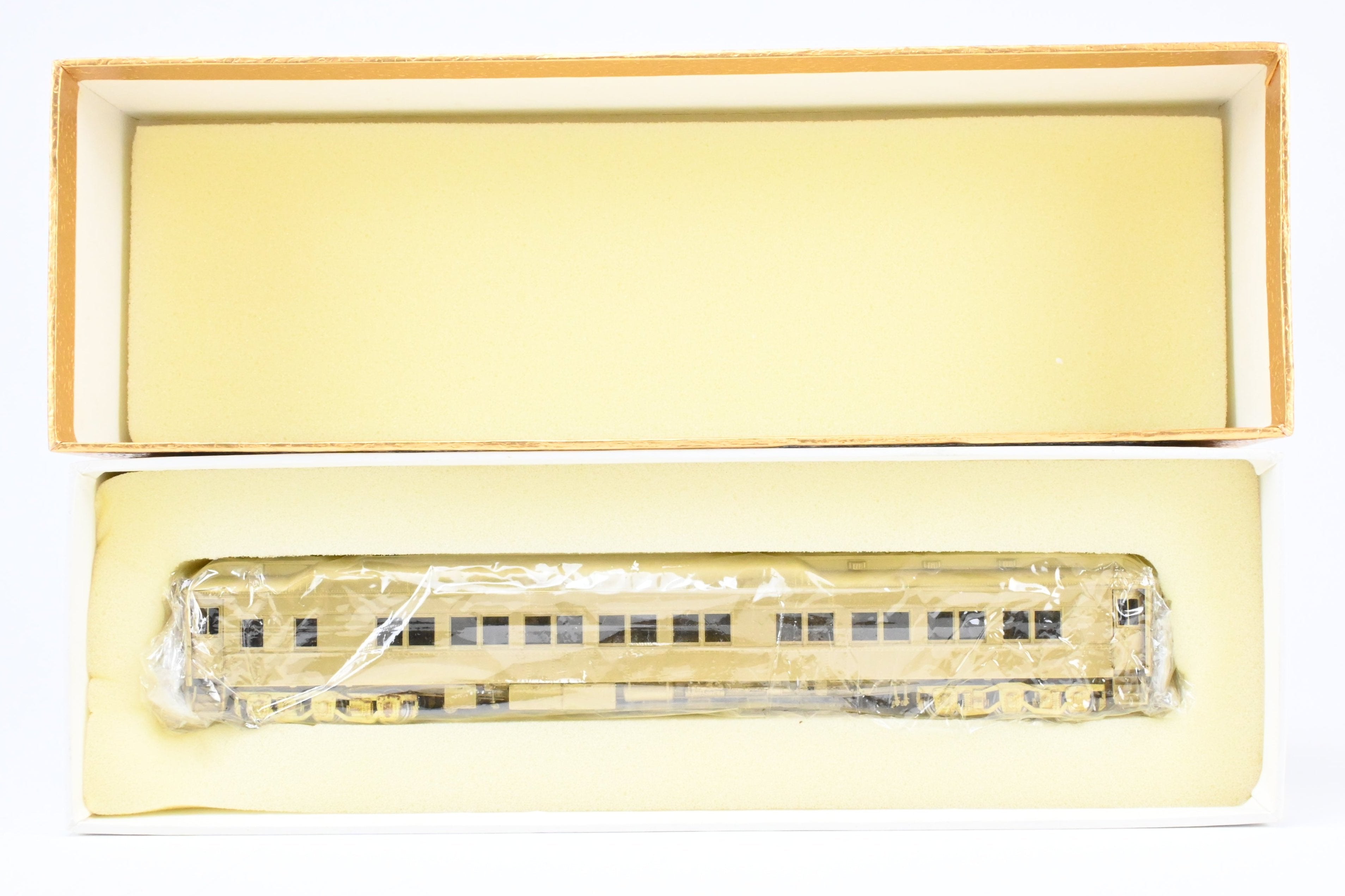 HO Scale Brass Oriental Limited 10-1-2 Sleeper with Mechanical AC Pullman Heavyweight
