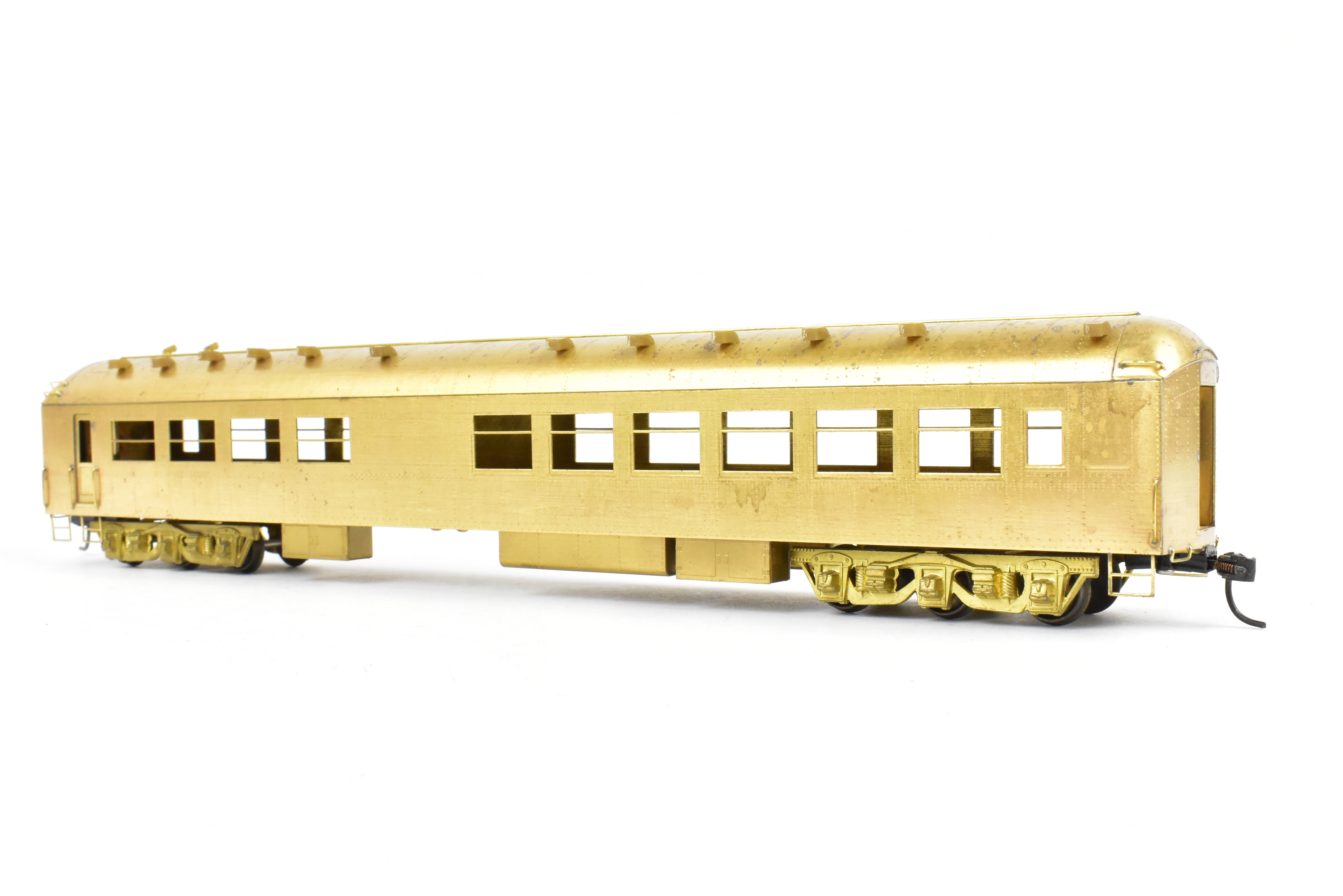 HO Scale Brass Soho Model - Southern Pacific 79-Foot Harriman Diner, Either Original or Hamburger Grill Car for Model Trains