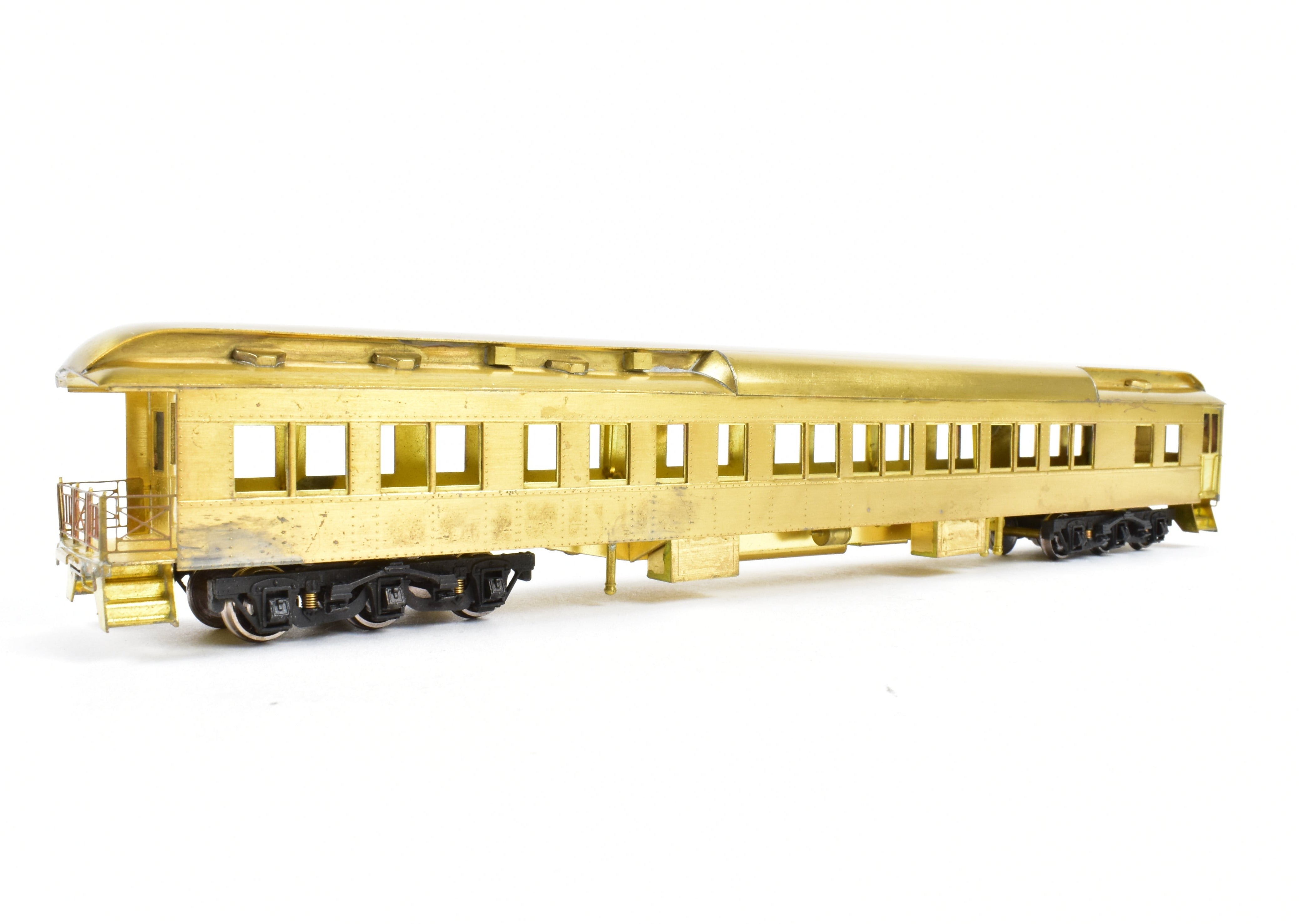 High - Quality HO Scale Brass Lambert Heavyweight 10 - Section Lounge Observation Model for Various Roads with Central Valley Trucks