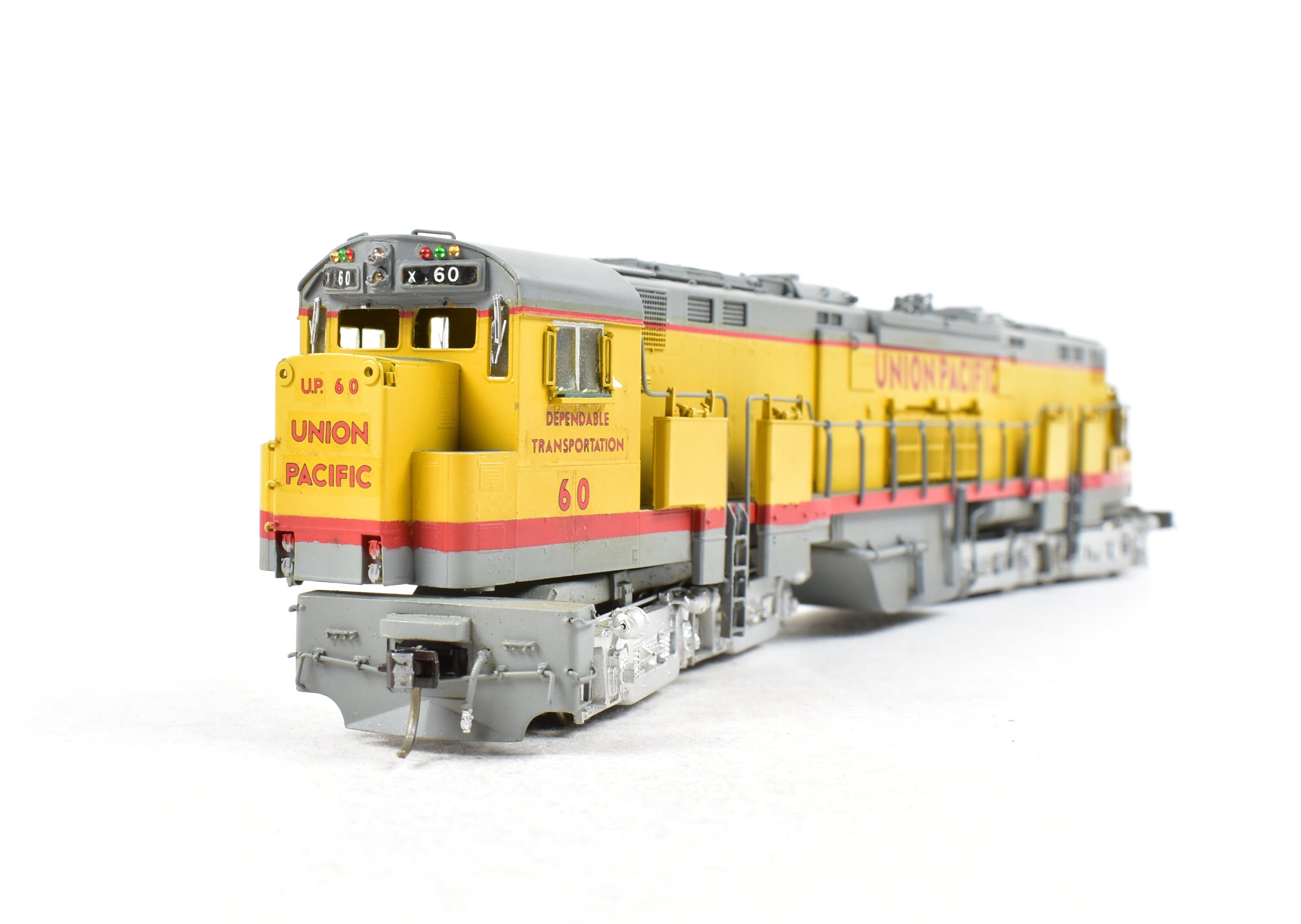 High - Quality HO Scale Brass Oriental Limited Union Pacific Alco C855 A/B/A Set with Custom Painting and Excellent Condition